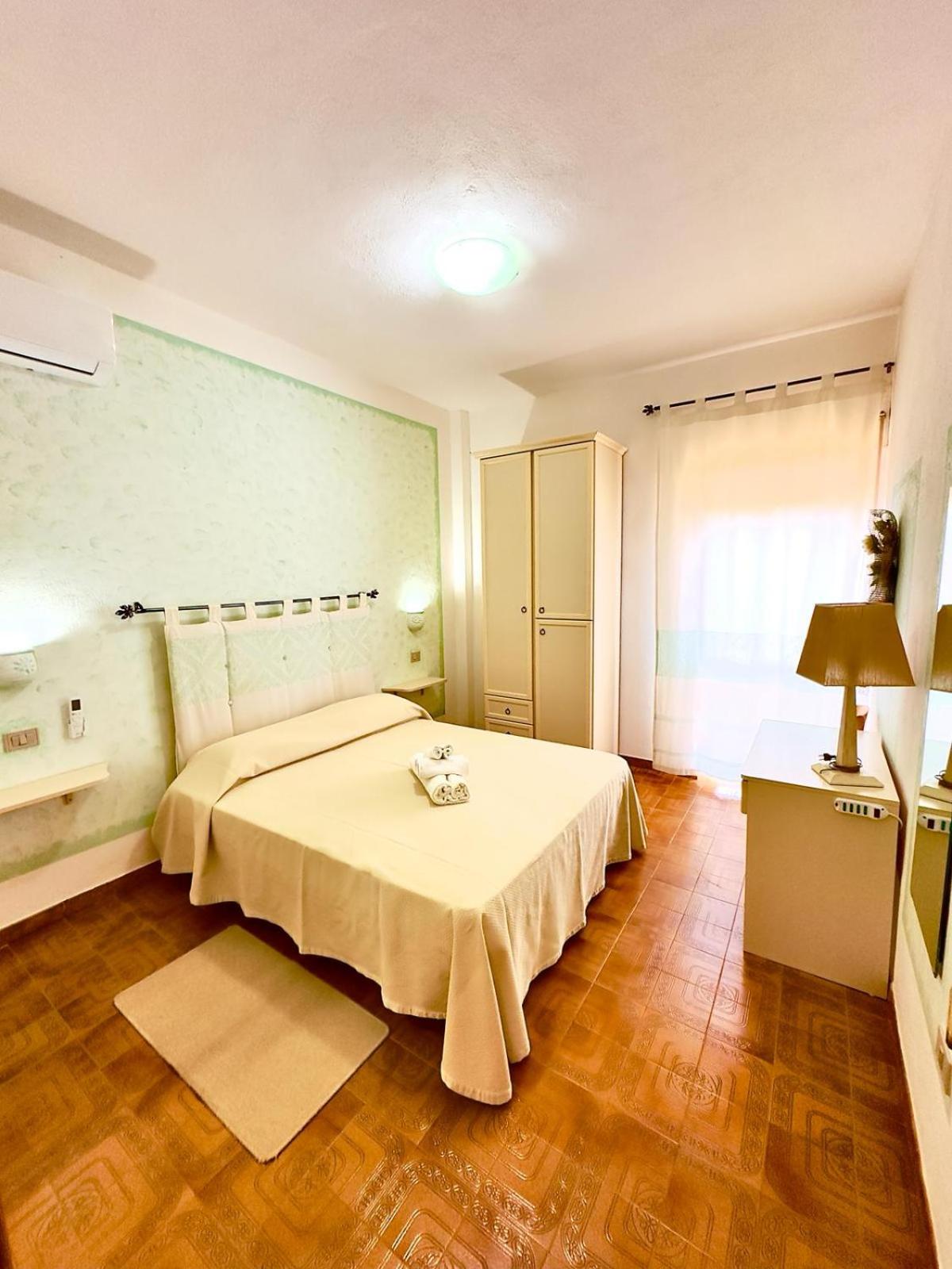 Hotel Mediterraneo - Photo 23