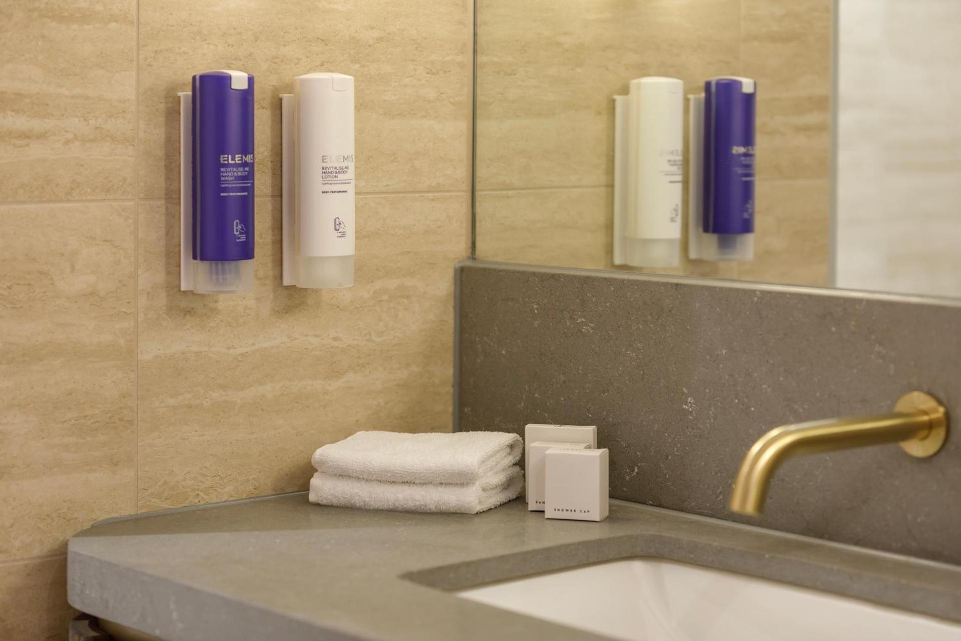 Amora Hotel Brisbane - Photo 18