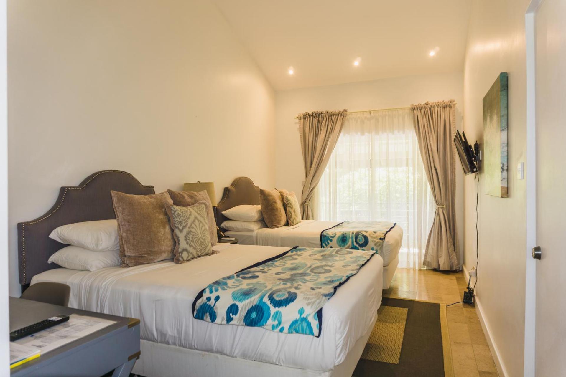 Blue Lagoon Hotel and Marina Ltd - Photo 14