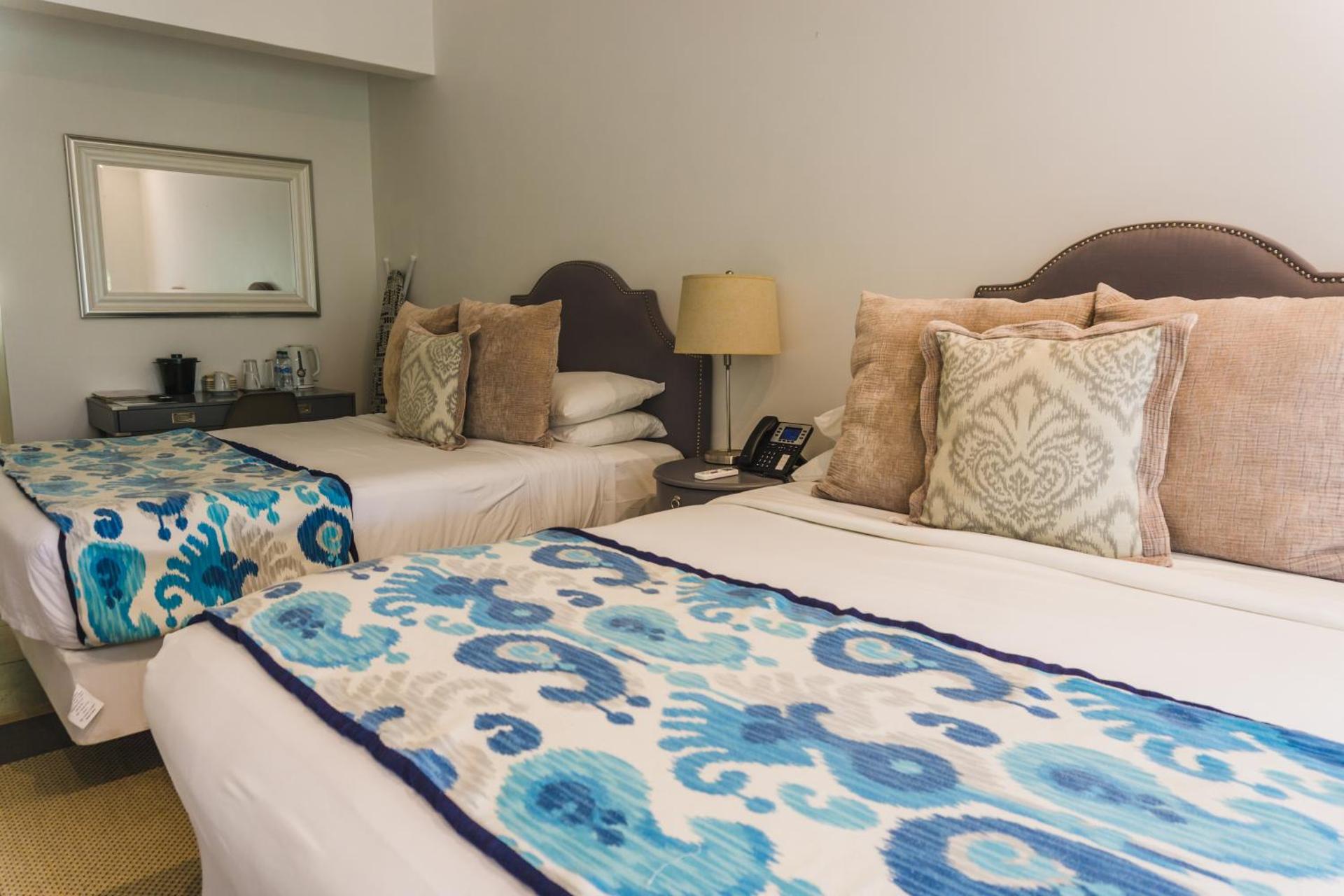 Queen Room with Pool View