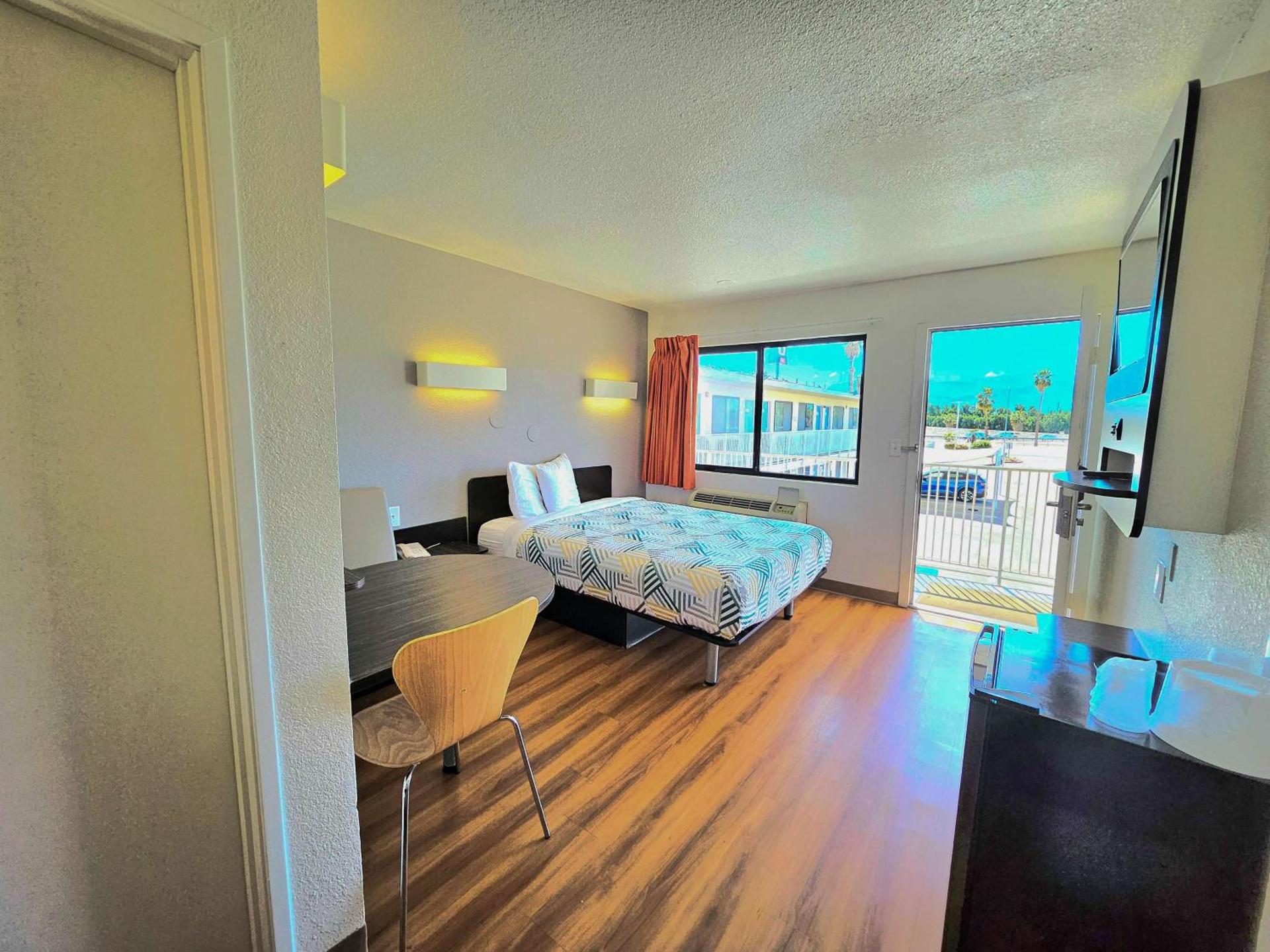 Motel 6-Palm Desert, CA - Palm Springs Area - Photo 20