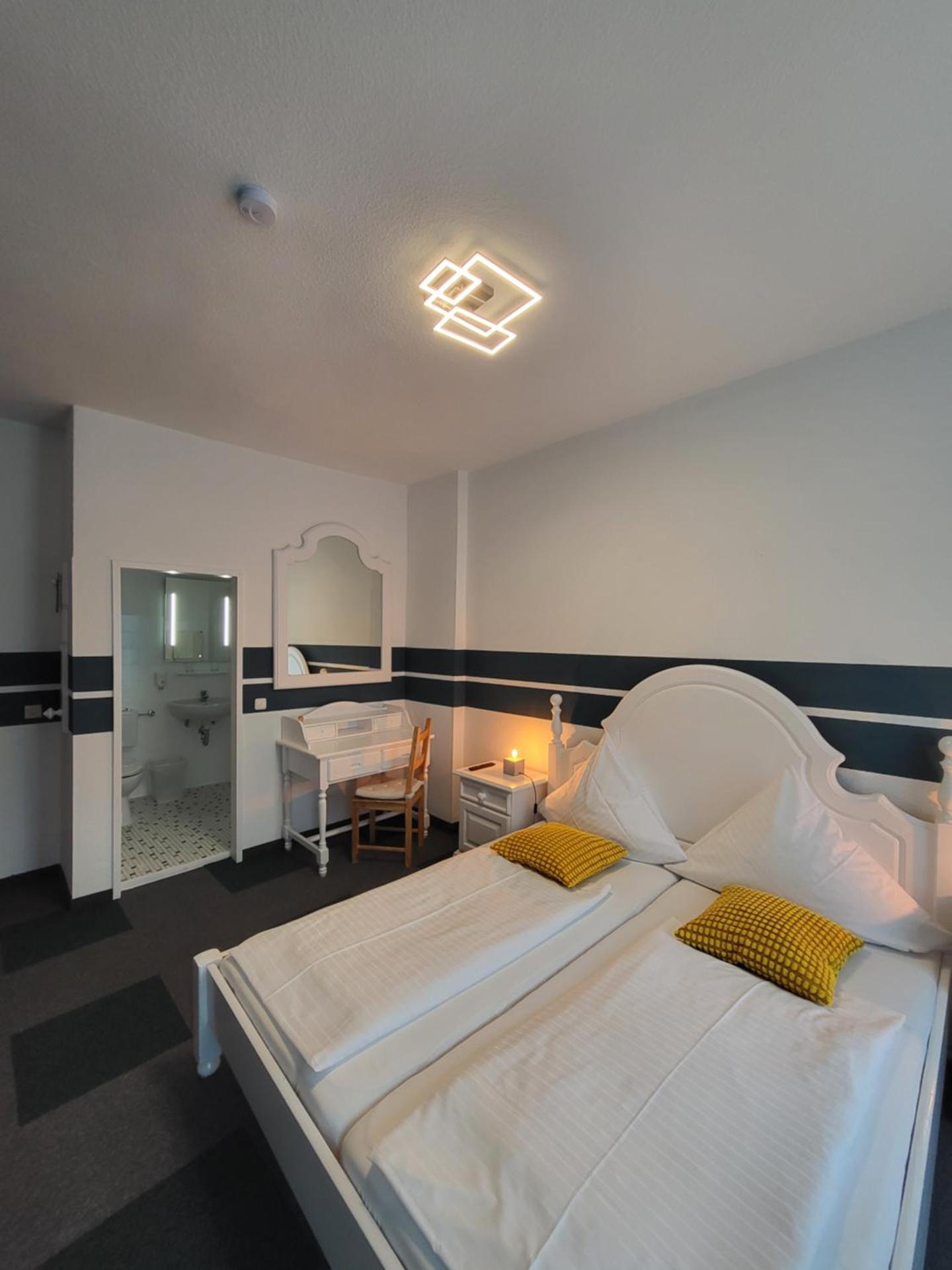 Hotel Atlanta - Photo 43