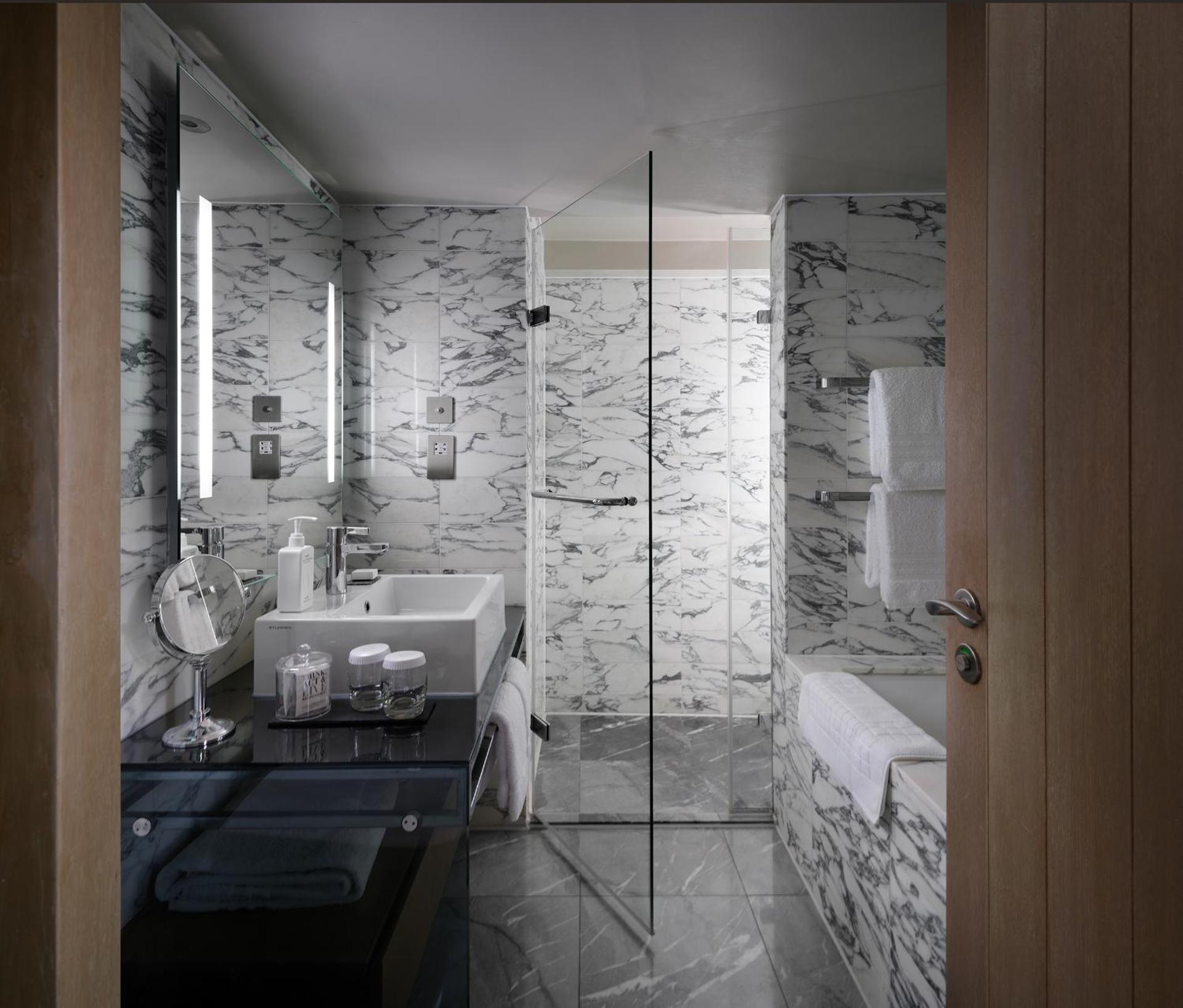 The Hari London - Photo 38