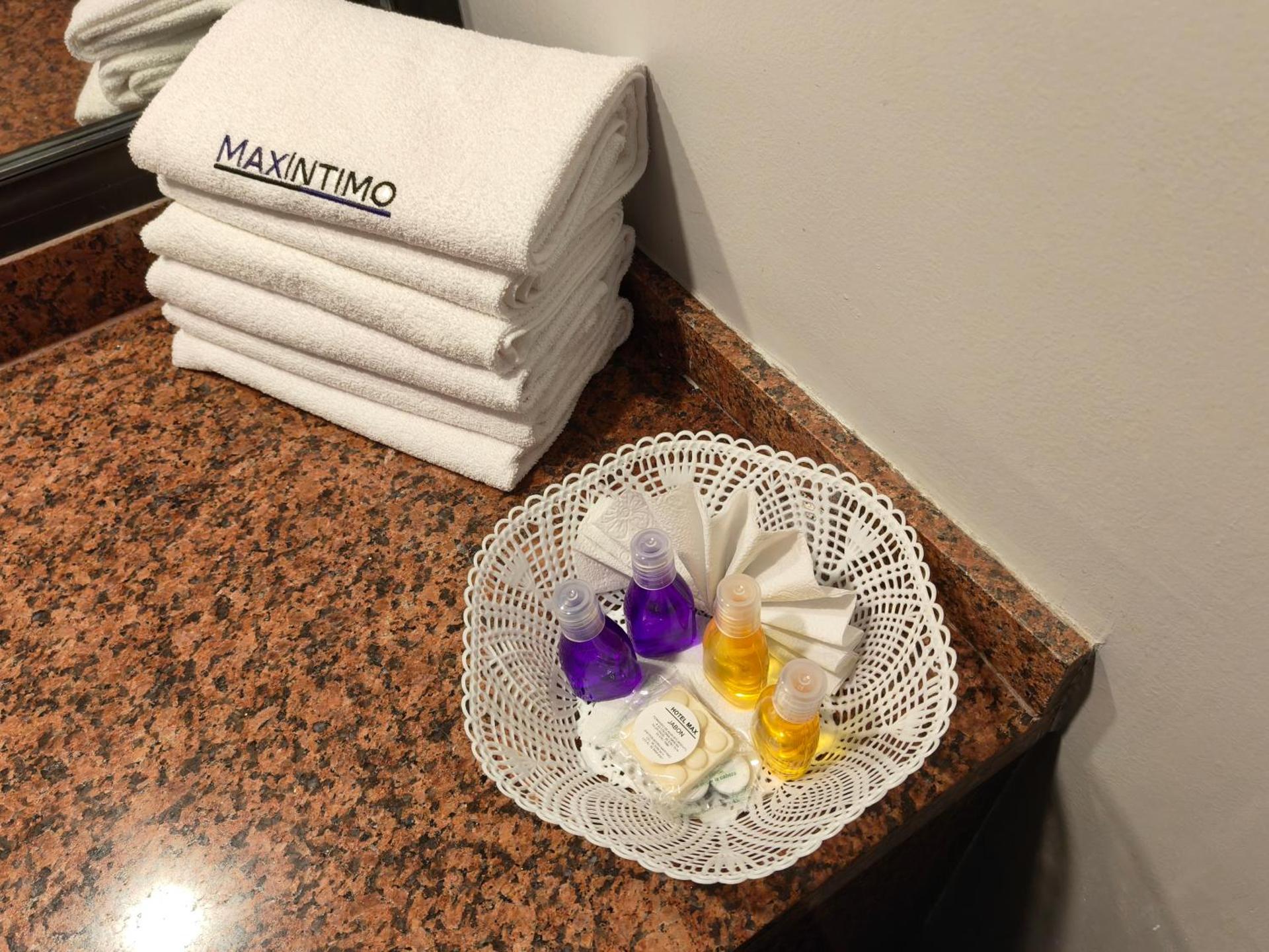 Hotel Max - Photo 31