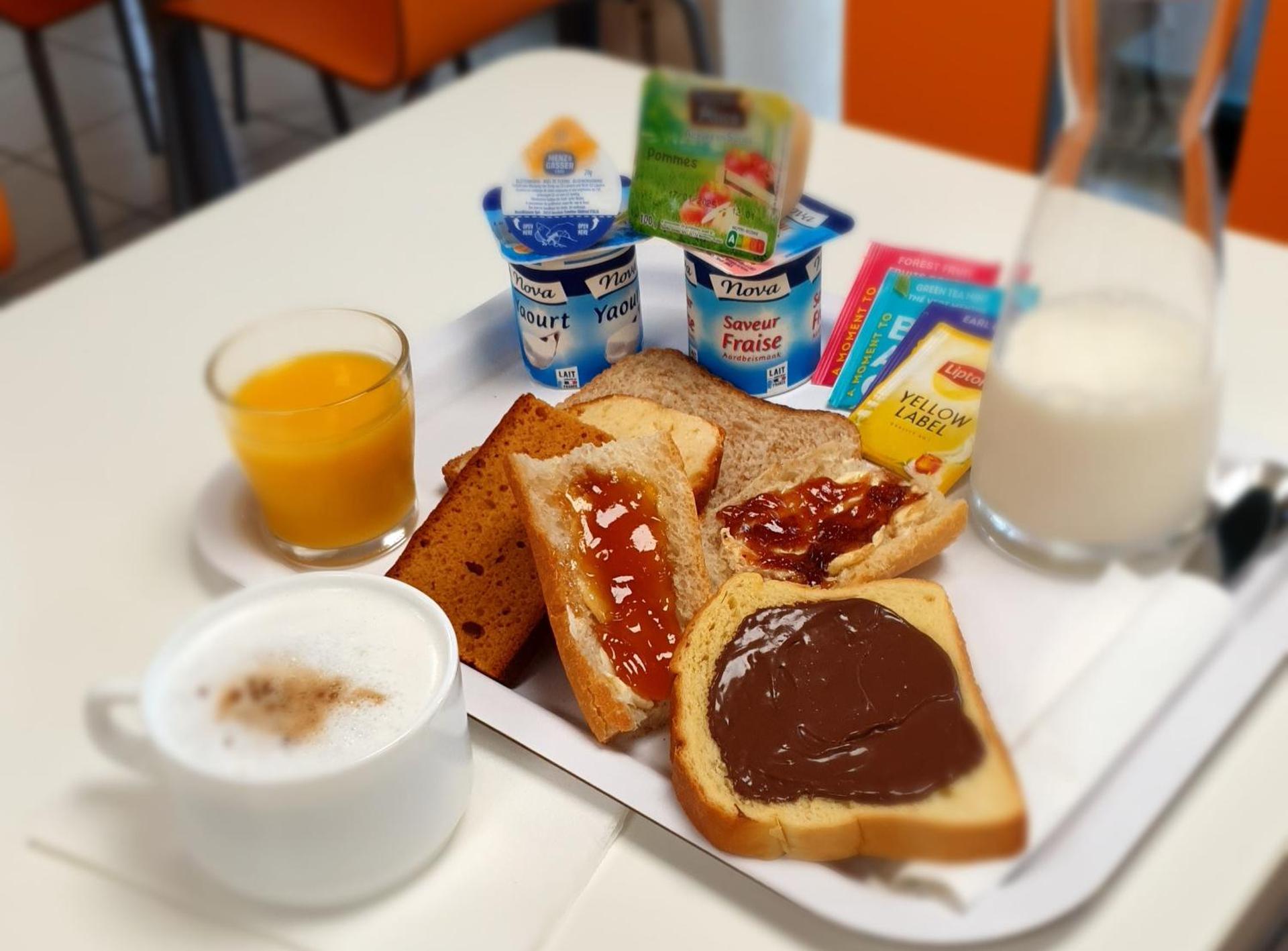 Premiere Classe Brive La Gaillarde Ouest - Photo 15