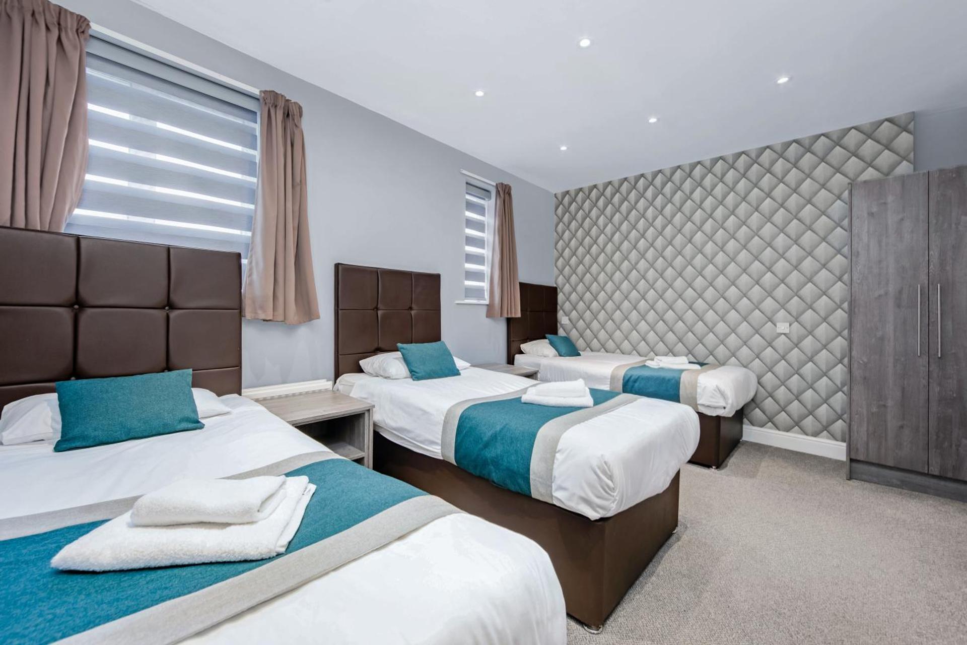 King Solomon Hotel- Golders Green - Photo 12