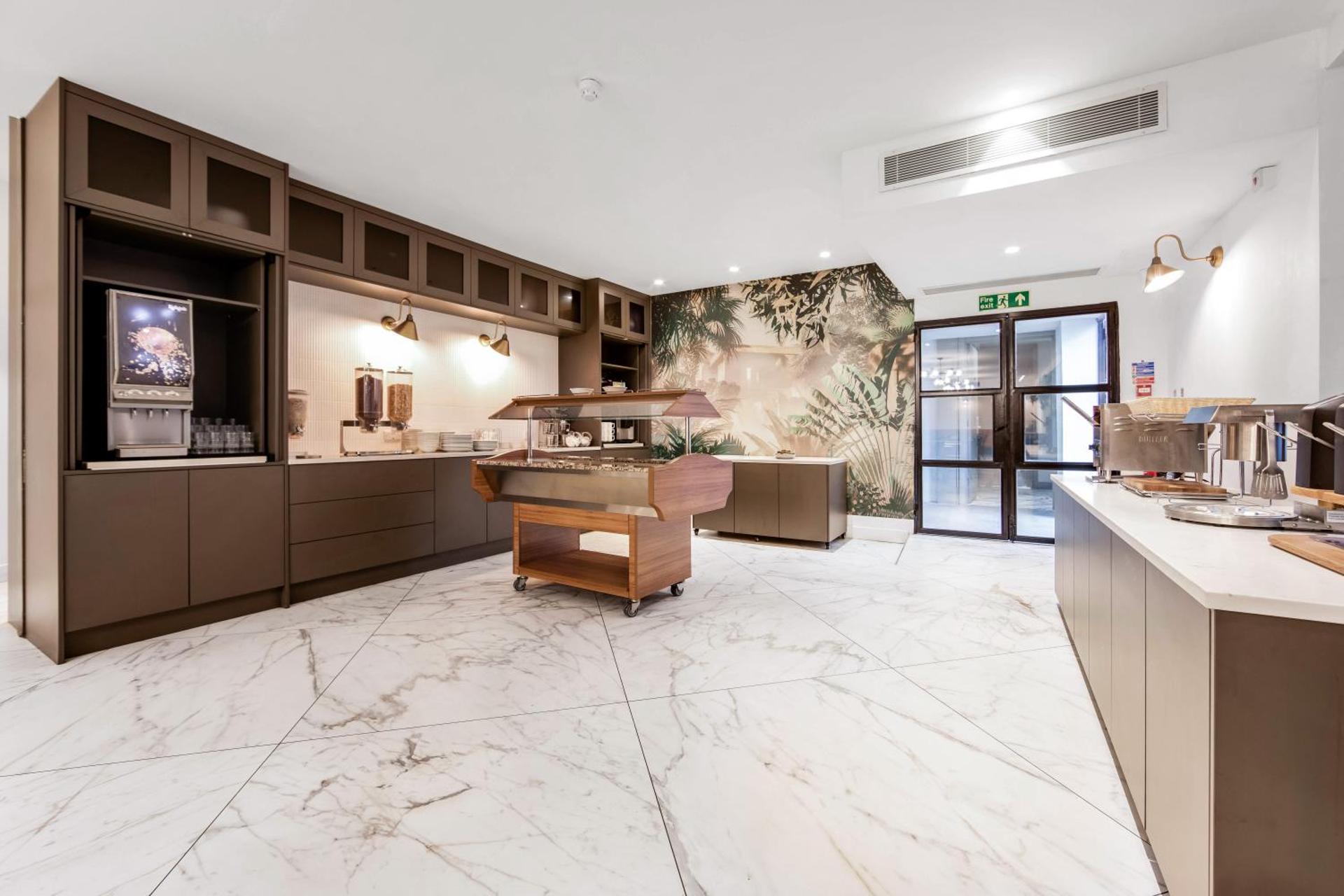 King Solomon Hotel- Golders Green - Photo 21