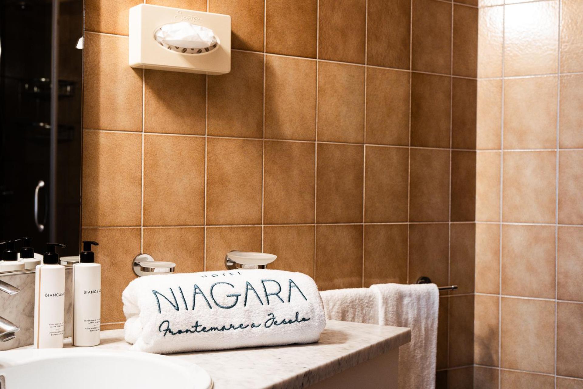 Hotel Niagara - Photo 36