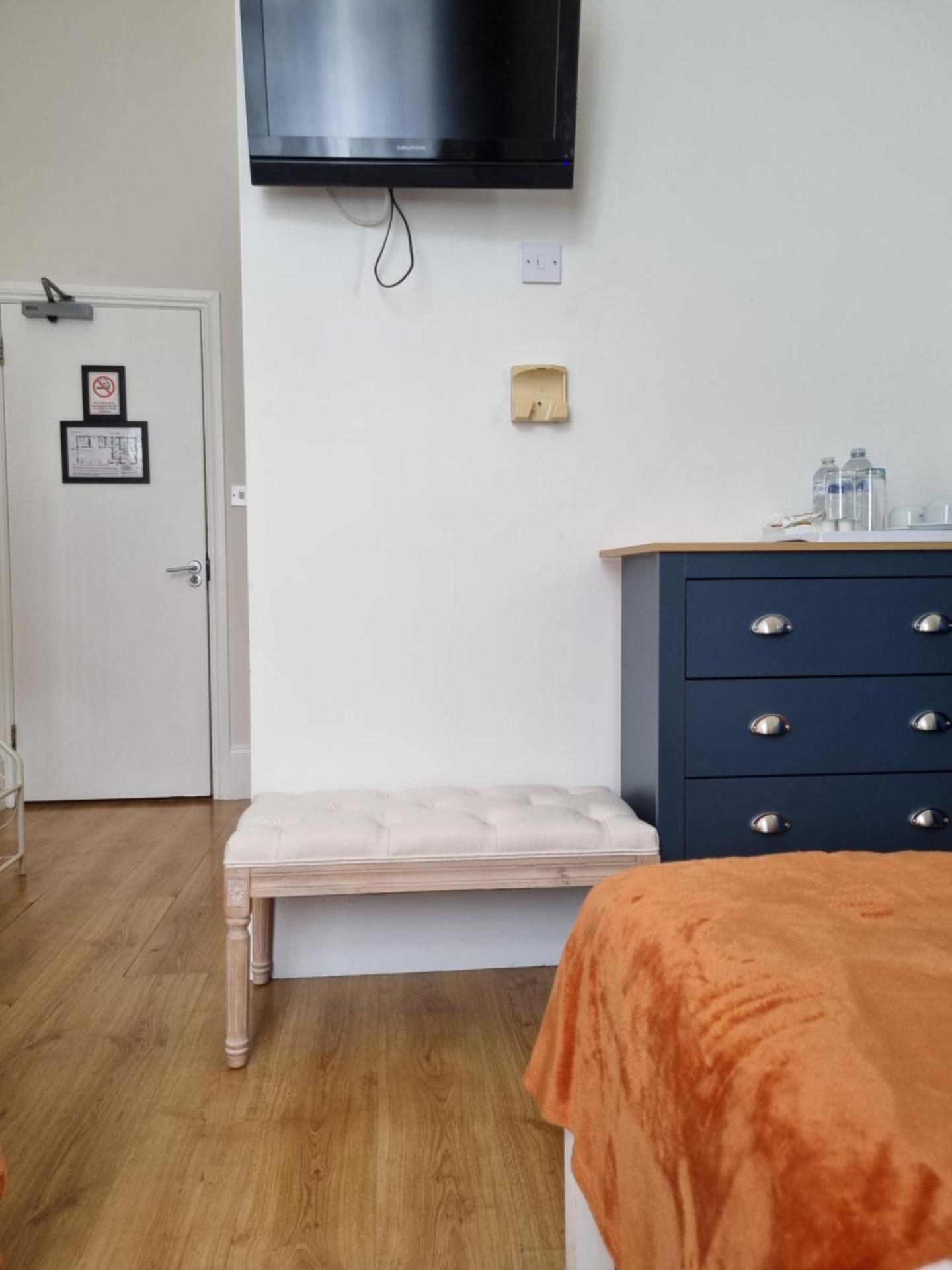 The Windmill Hotel - Photo 10