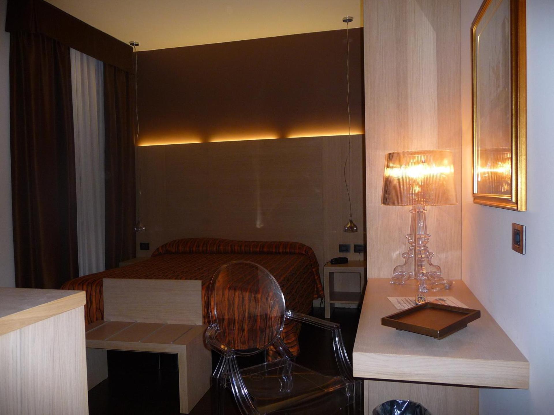 Hotel Paris - Photo 3