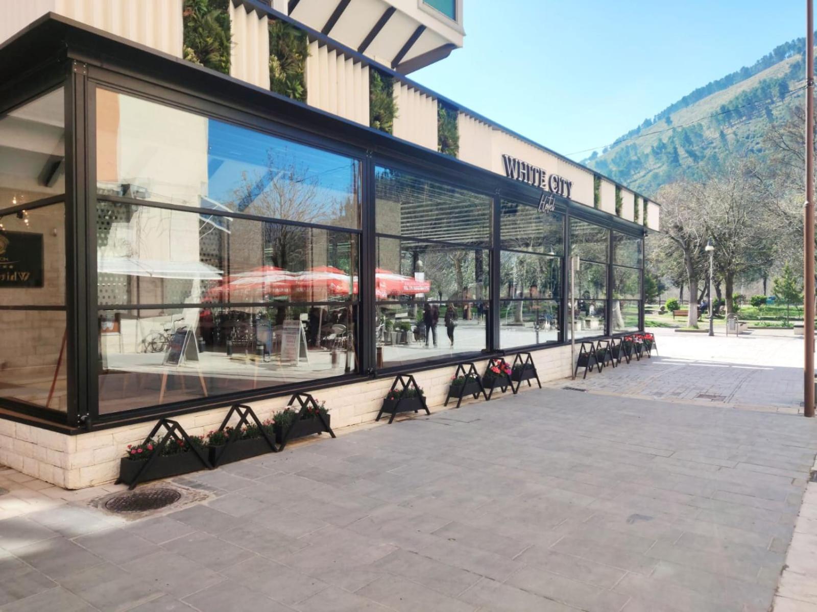 Hotel & Restaurant White City - Photo 3