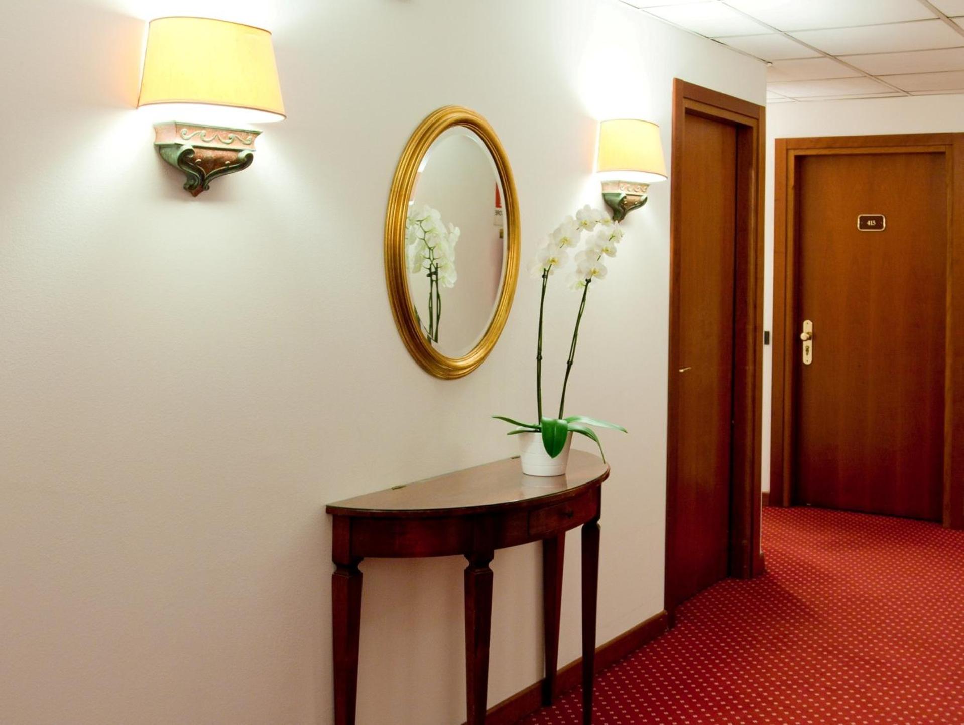 Hotel Marconi - Photo 23