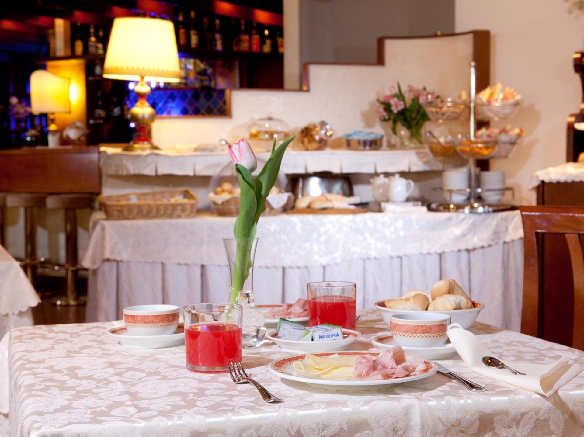 Hotel Marconi - Photo 12