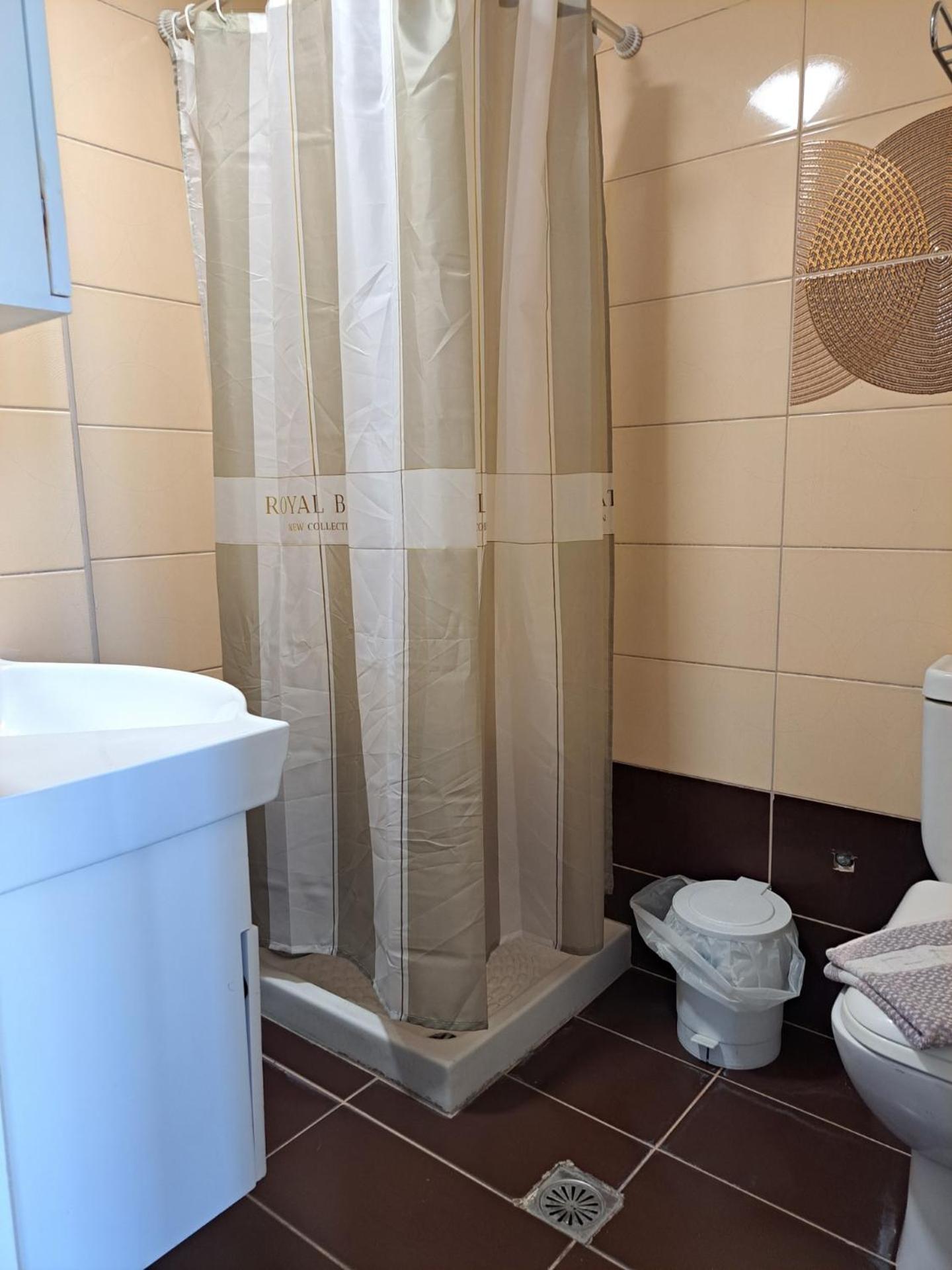 Bristol Apartments - Photo 9