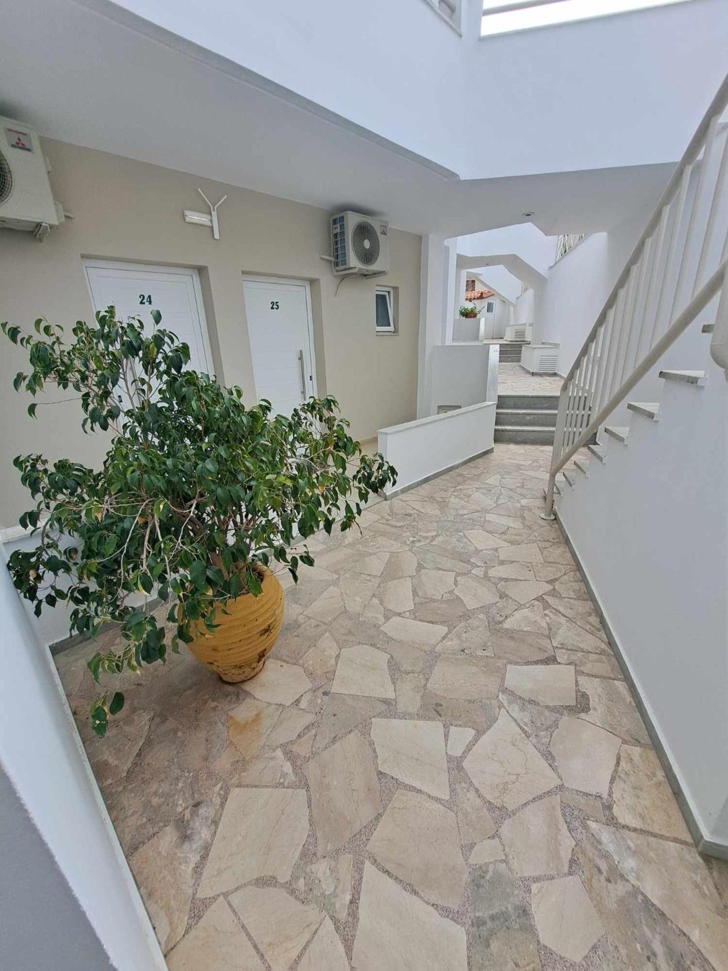 Aretousa - Photo 54