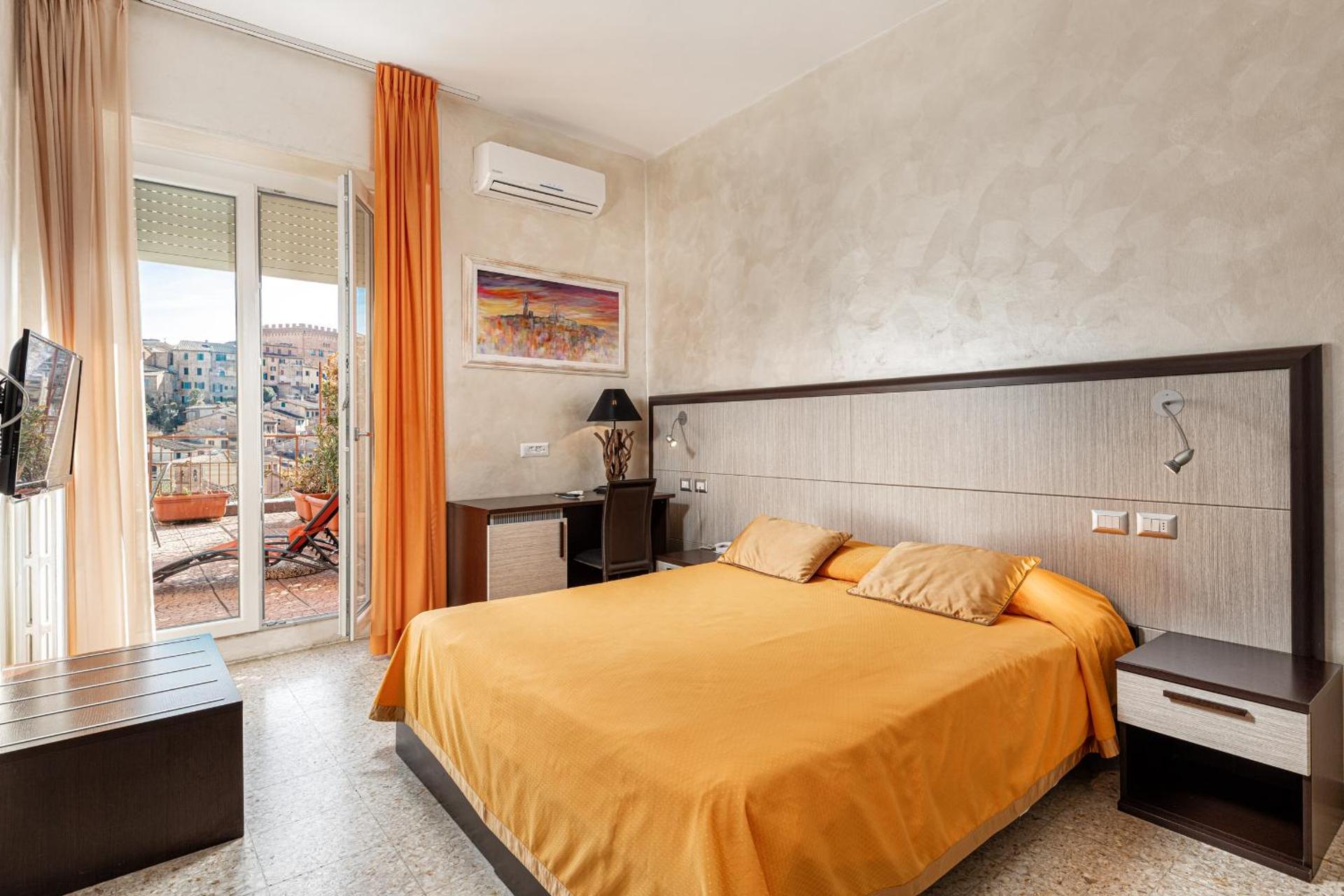Hotel Minerva - Photo 38