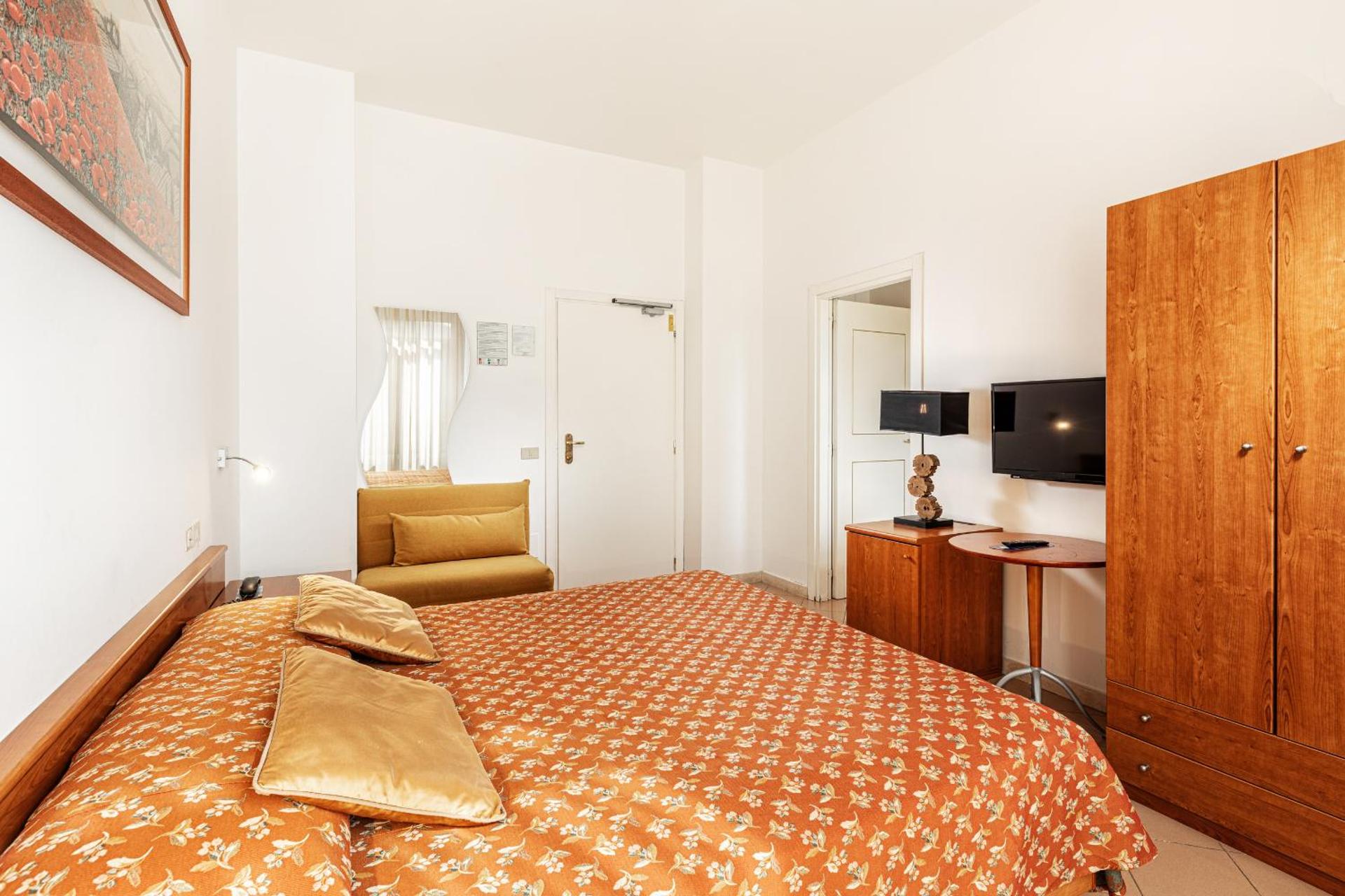Hotel Minerva - Photo 32