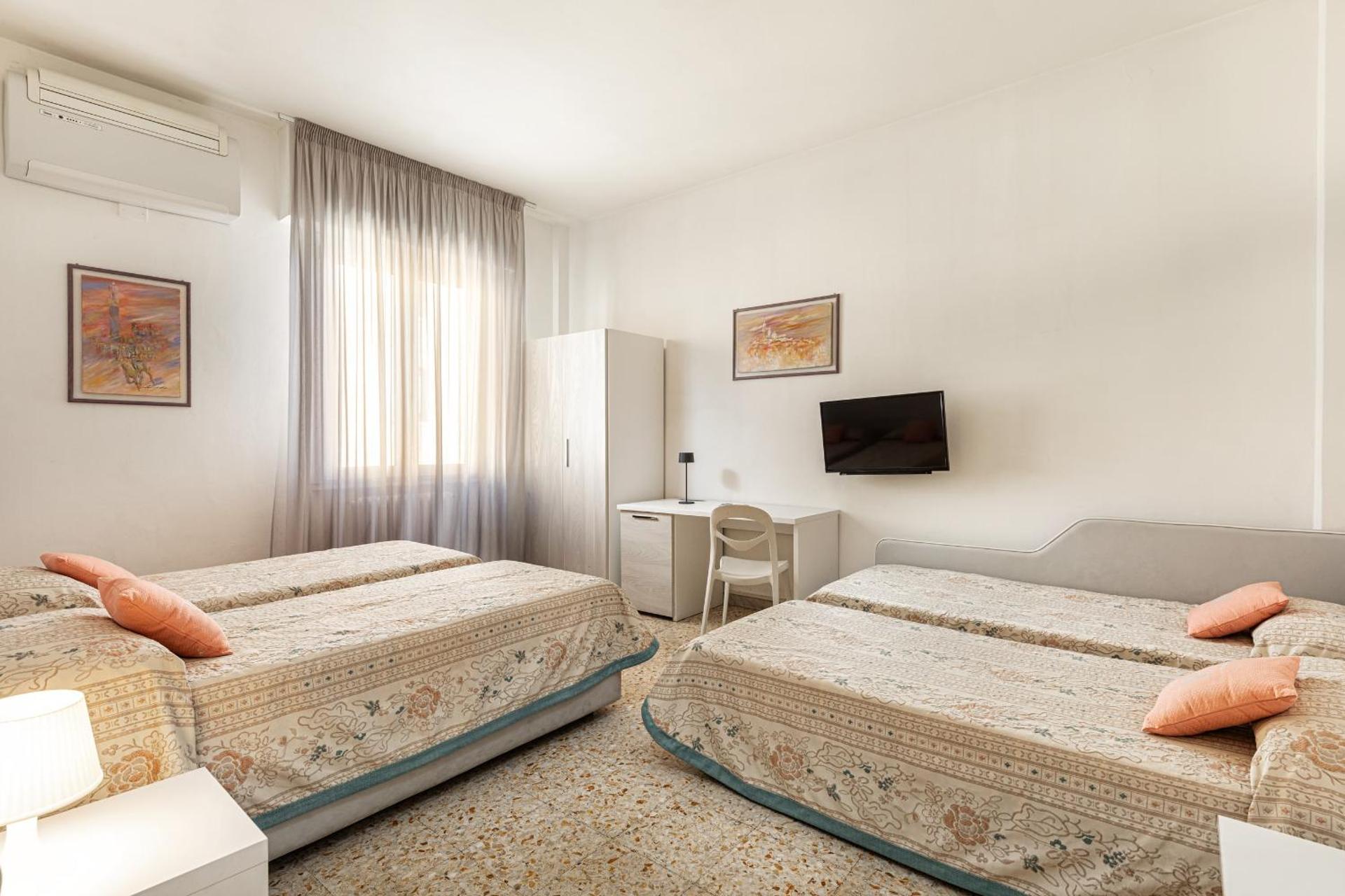 Hotel Minerva - Photo 62