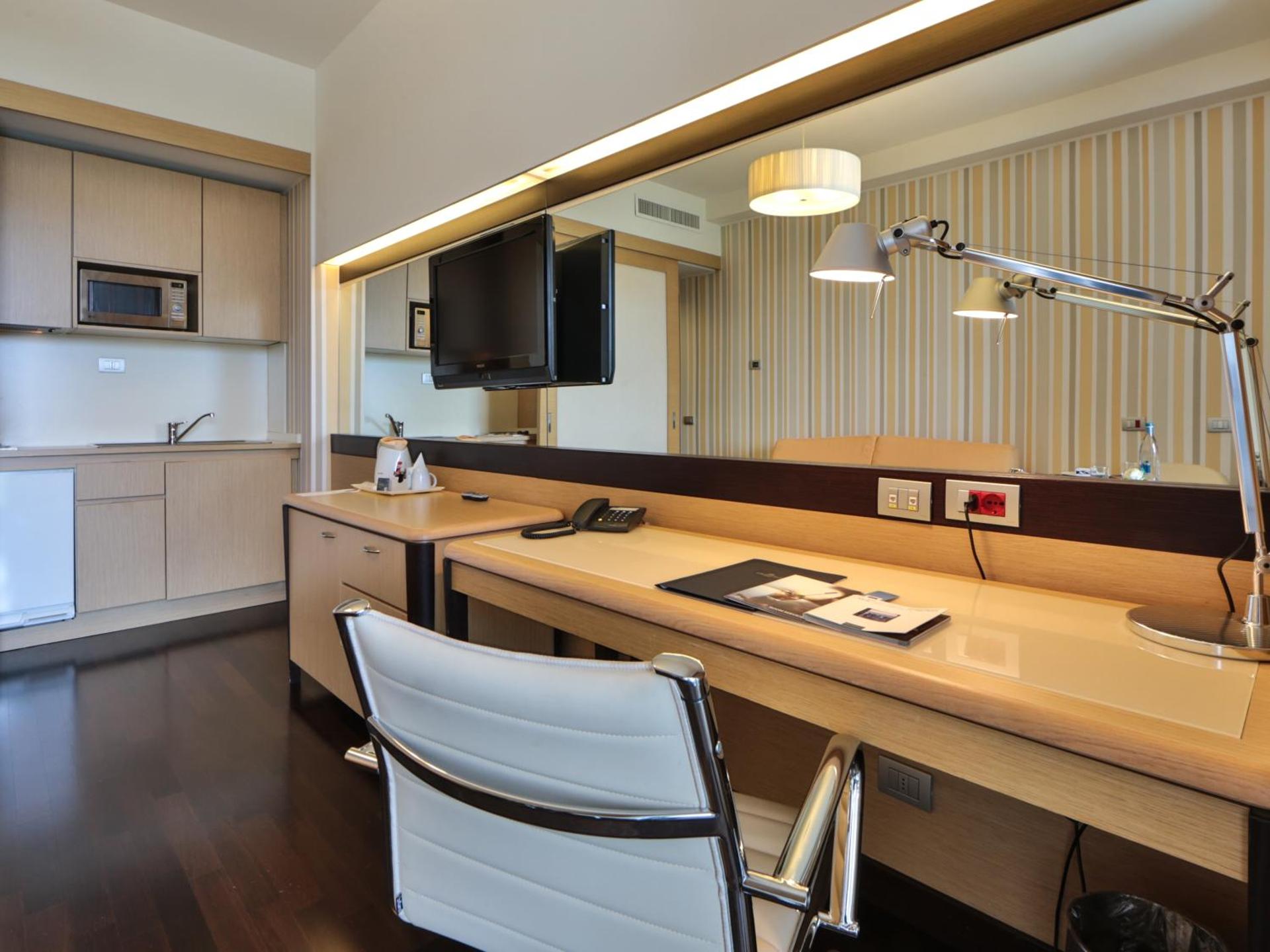 UNAHOTELS Varese - Photo 74