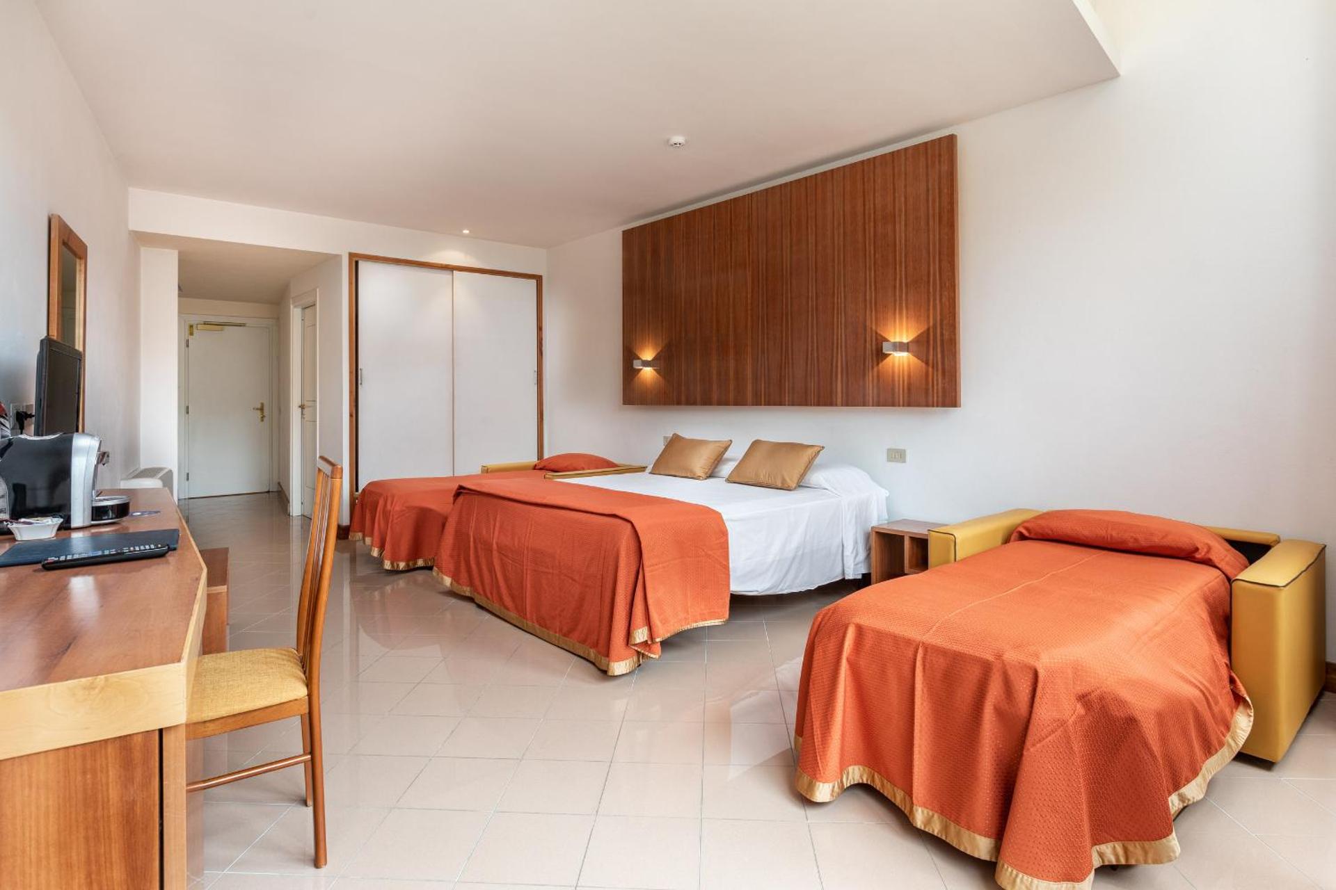 Hotel Minerva - Photo 66