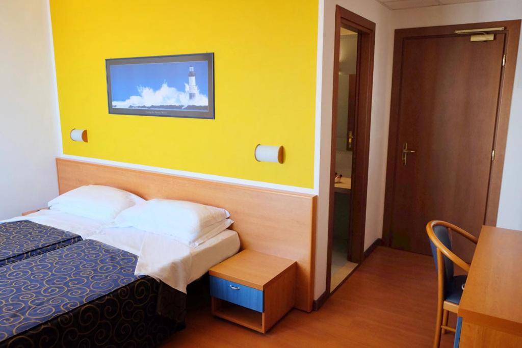 Hotel Fenix - Photo 24