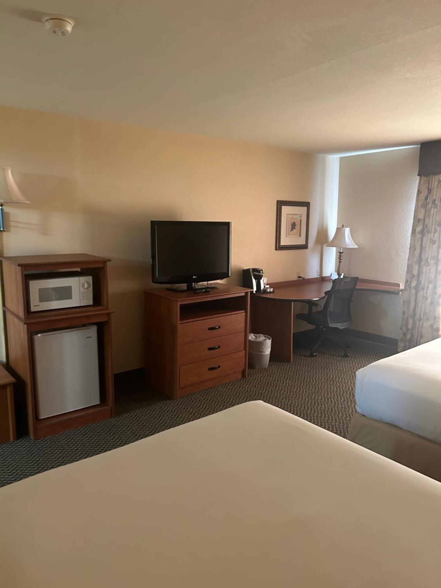 Holiday Inn Express Las Vegas-Nellis by IHG - Photo 32