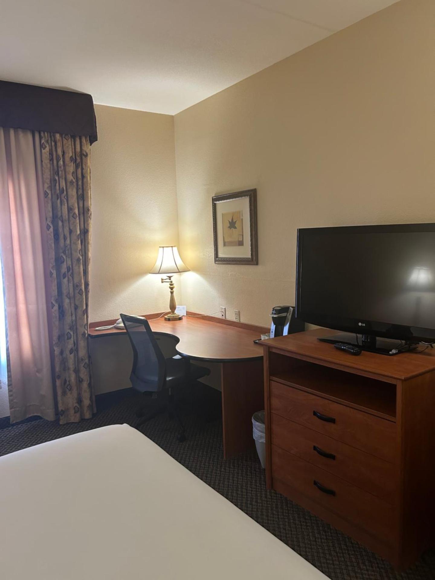 Holiday Inn Express Las Vegas-Nellis by IHG - Photo 25