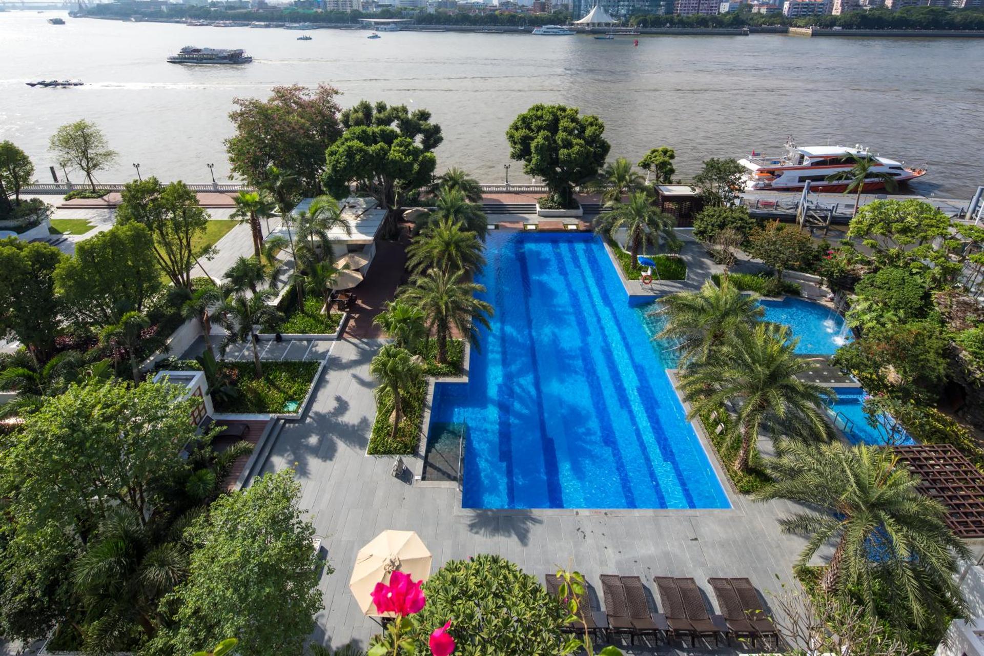 White Swan Hotel - Photo 65