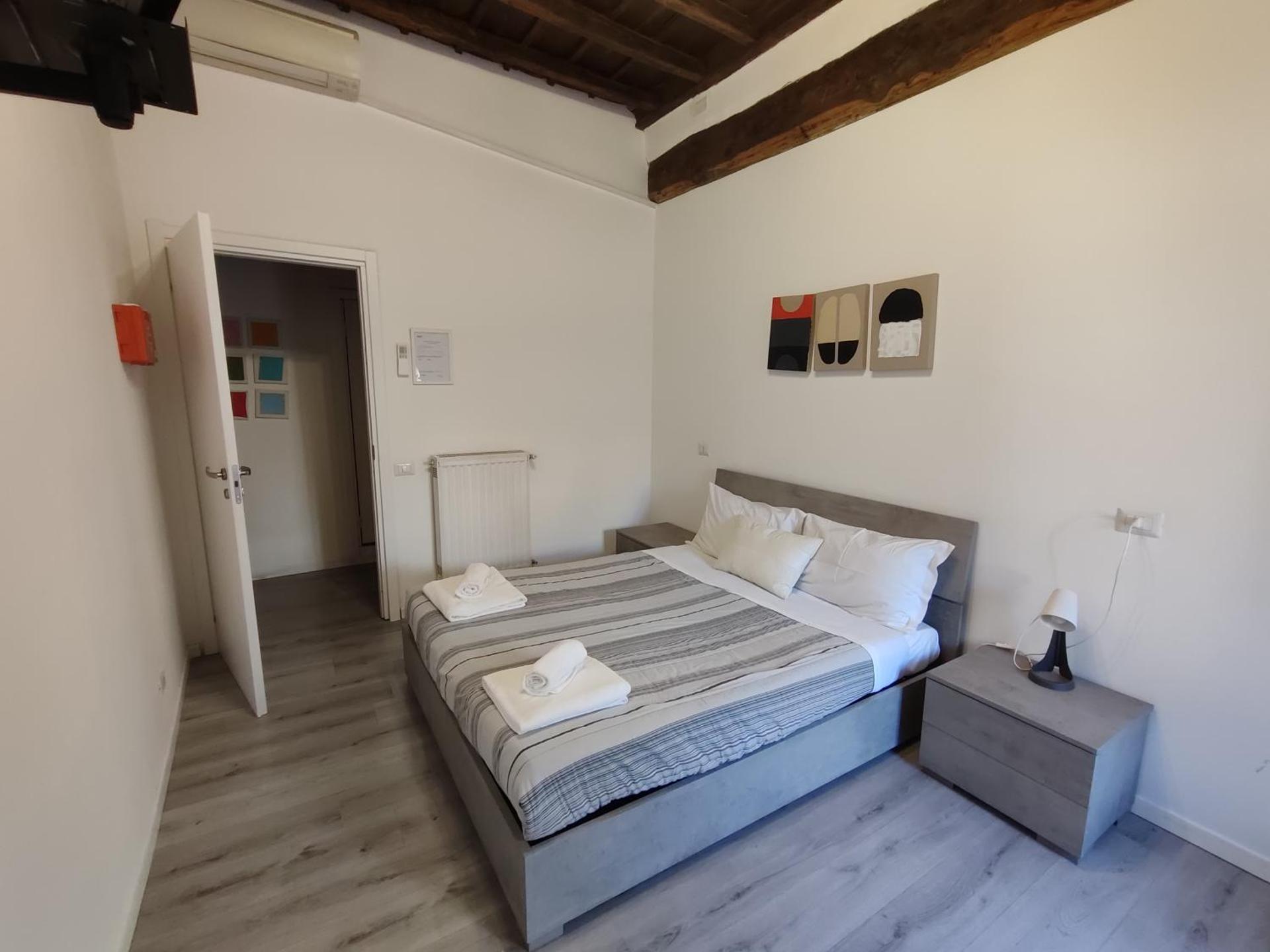 Giubbonari Street - Photo 20