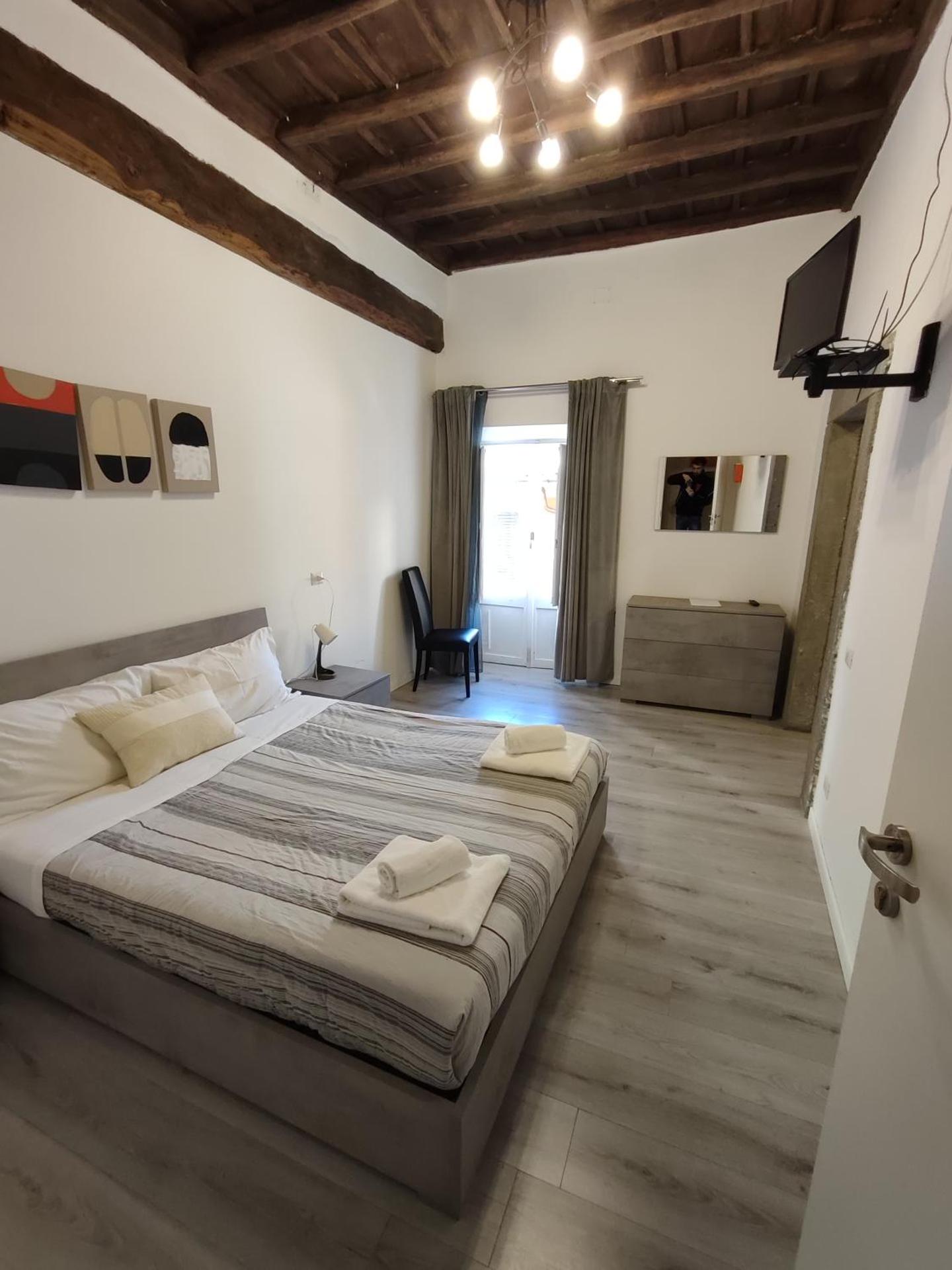 Giubbonari Street - Photo 23