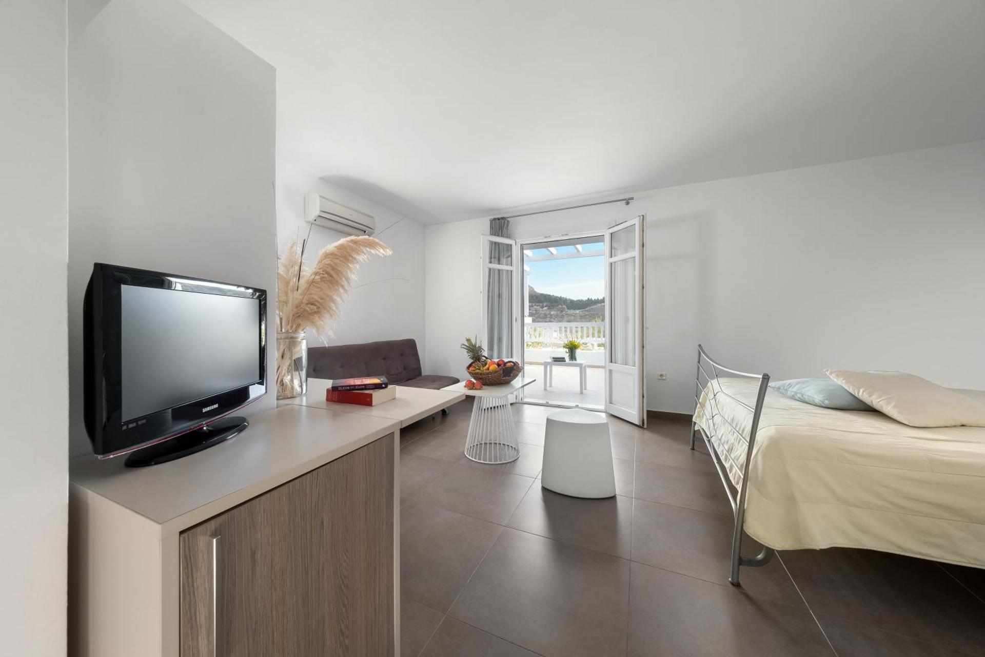 Hotel Nefeli - Photo 19