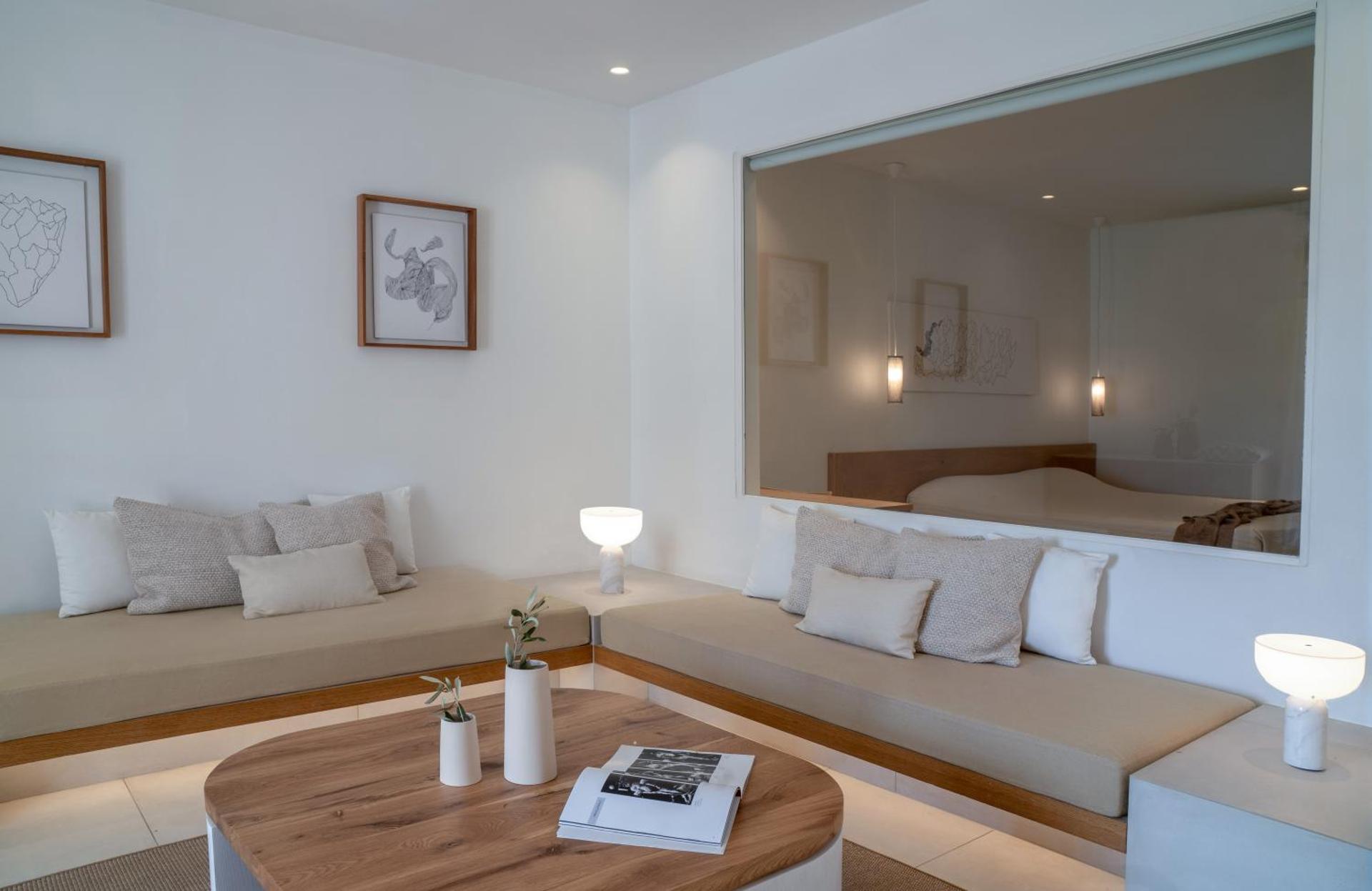 Andronikos Hotel - Photo 31