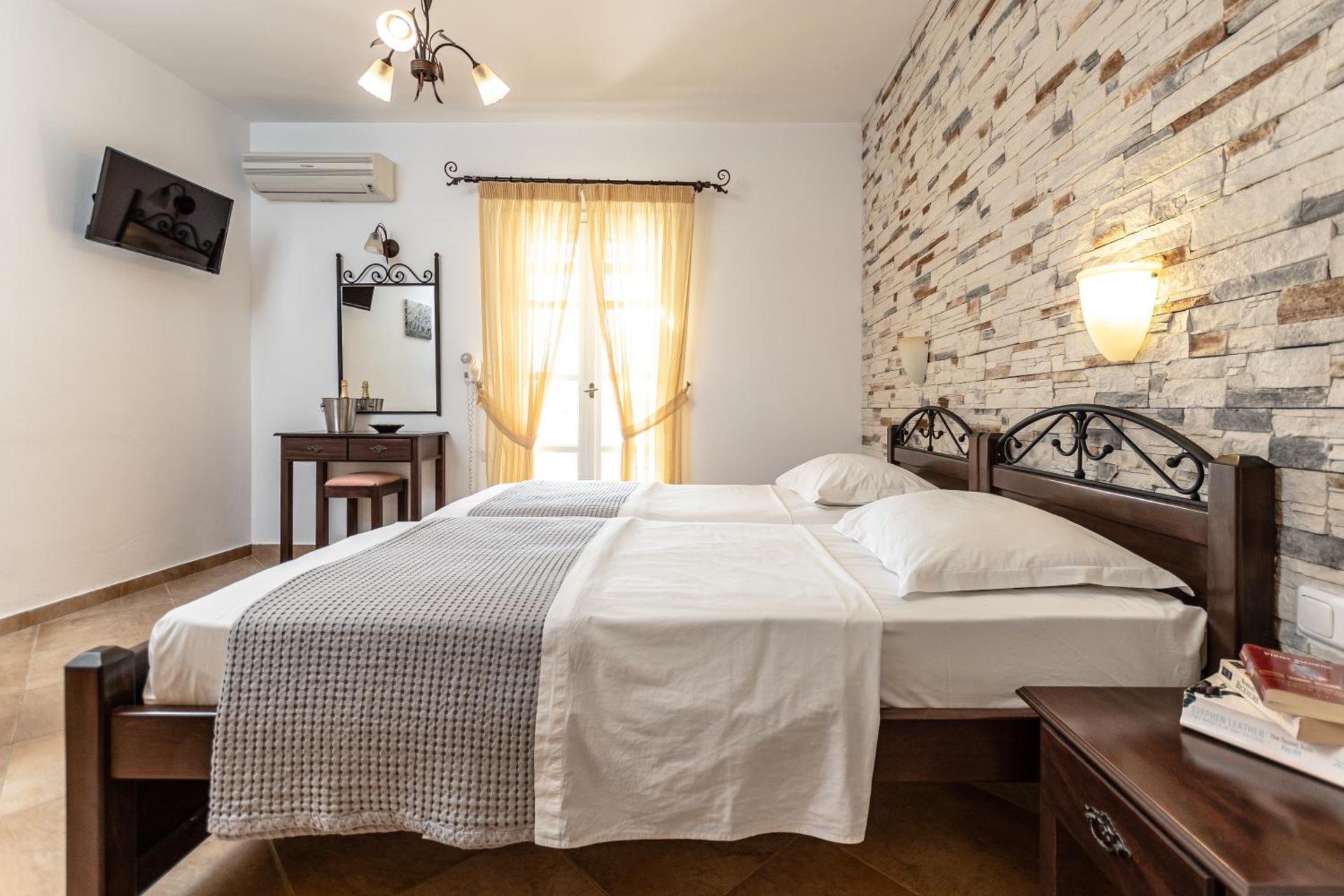 Annita's Village Hotel - Photo 28