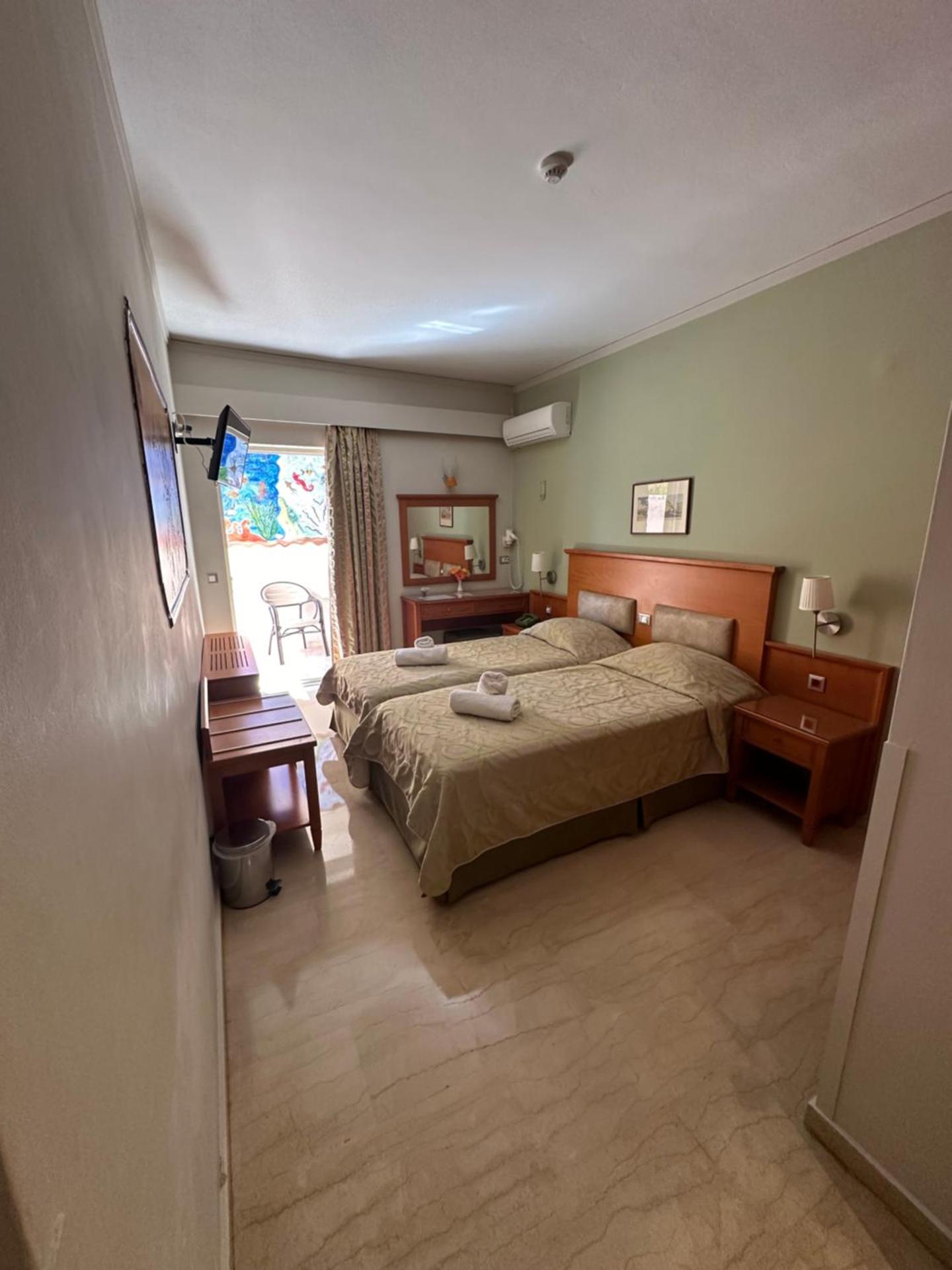 Paradise Lost Hotel-Apartments - Photo 16