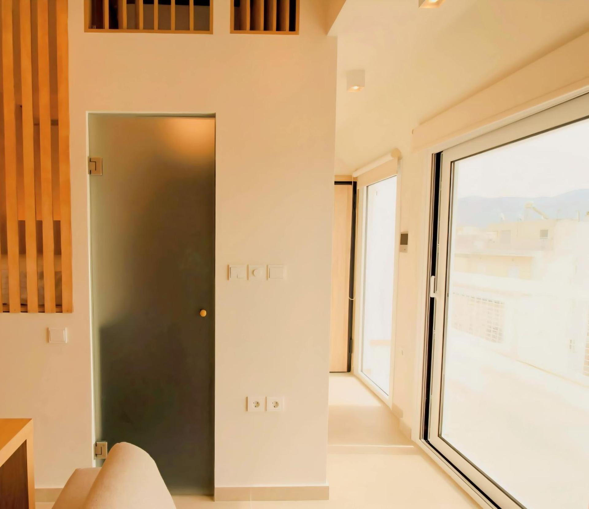 Beautiful and Cosy Rooftop Studio - Fantastic View, Next to Athens Tower - Photo 8