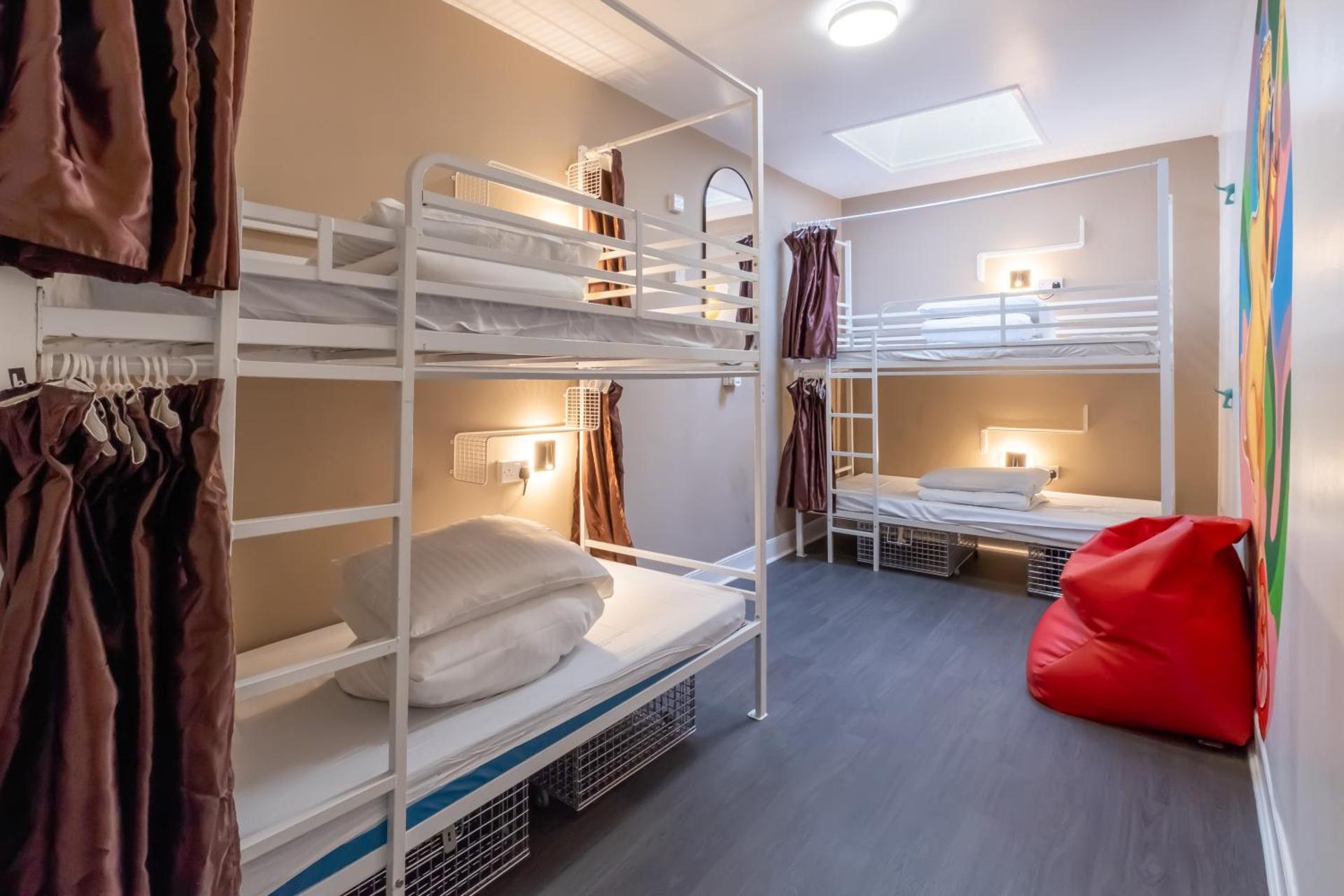 Book A Bed Hostels - Photo 49