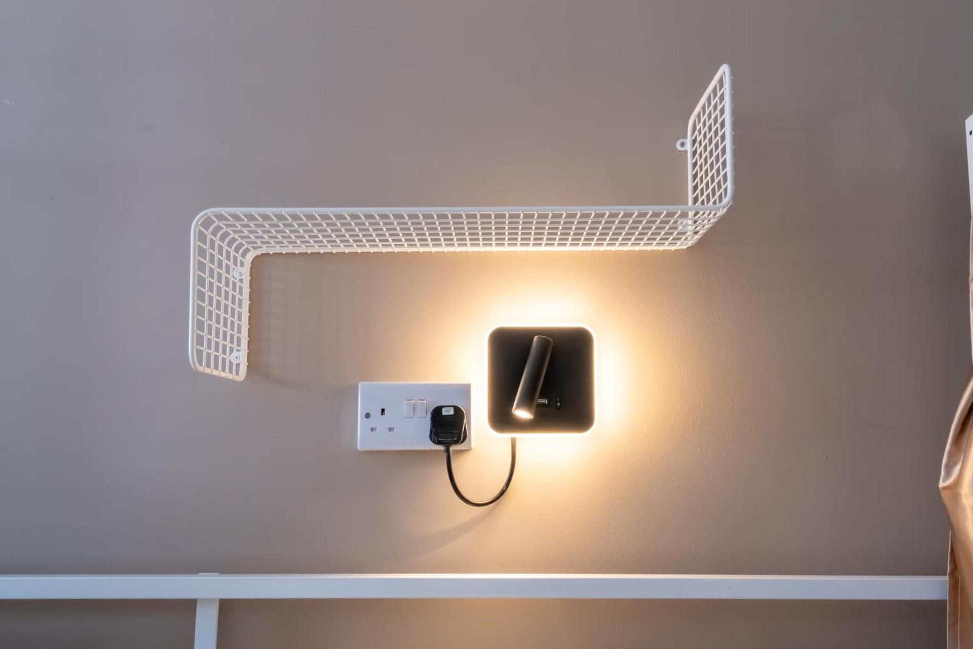 Book A Bed Hostels - Photo 28