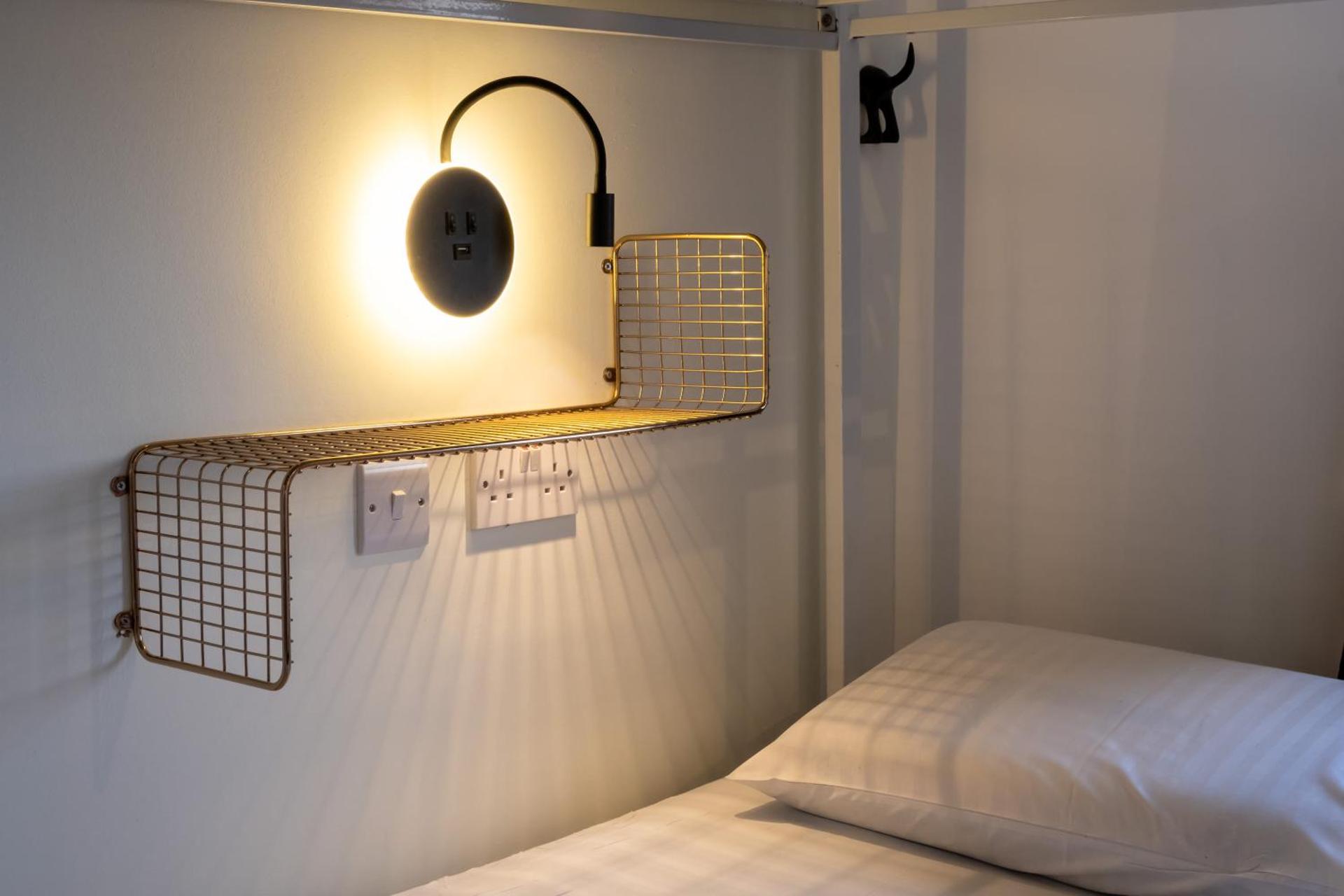 Book A Bed Hostels - Photo 40