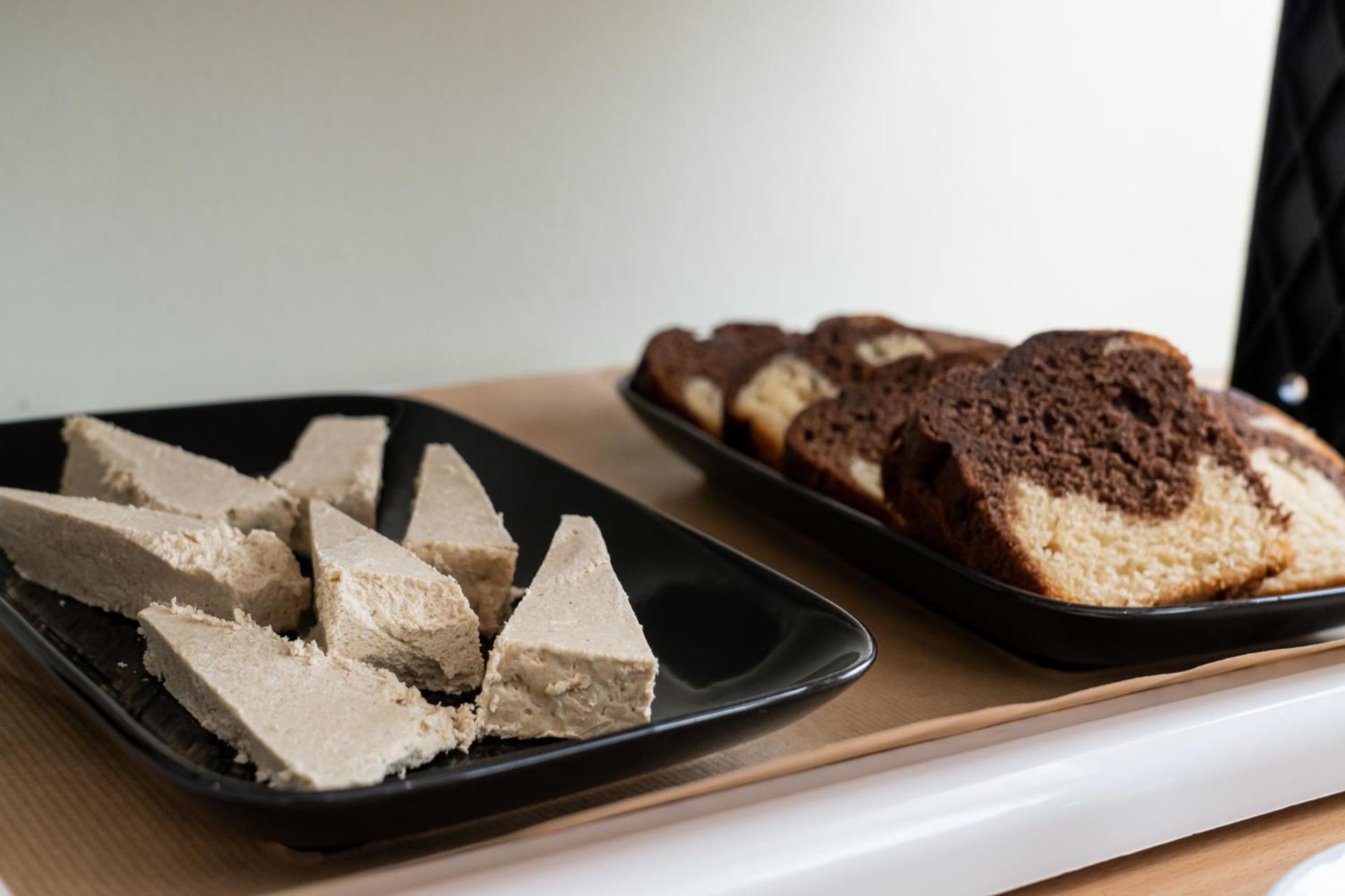 Four Seasons Hotel - Photo 7