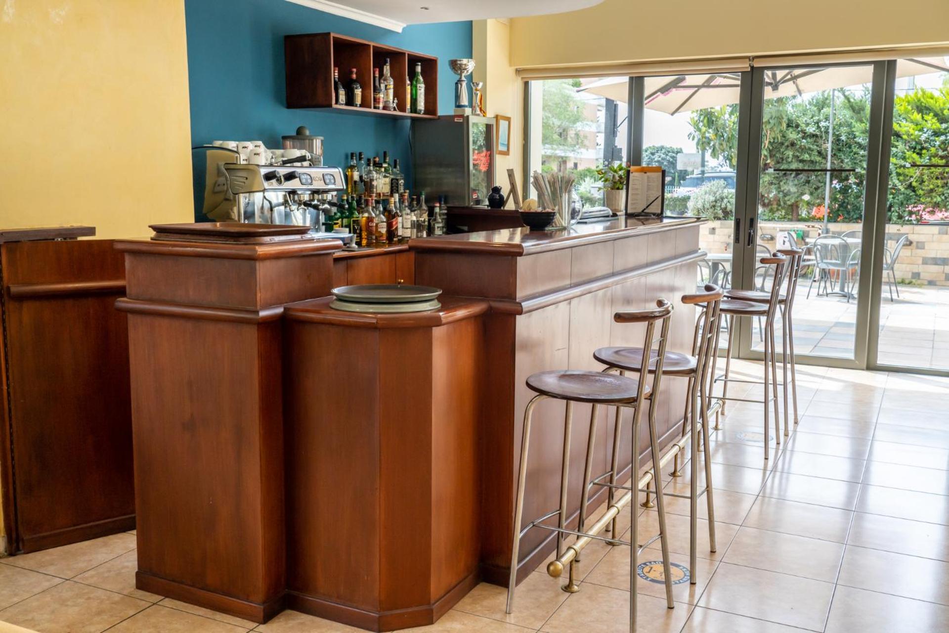 Four Seasons Hotel - Photo 61