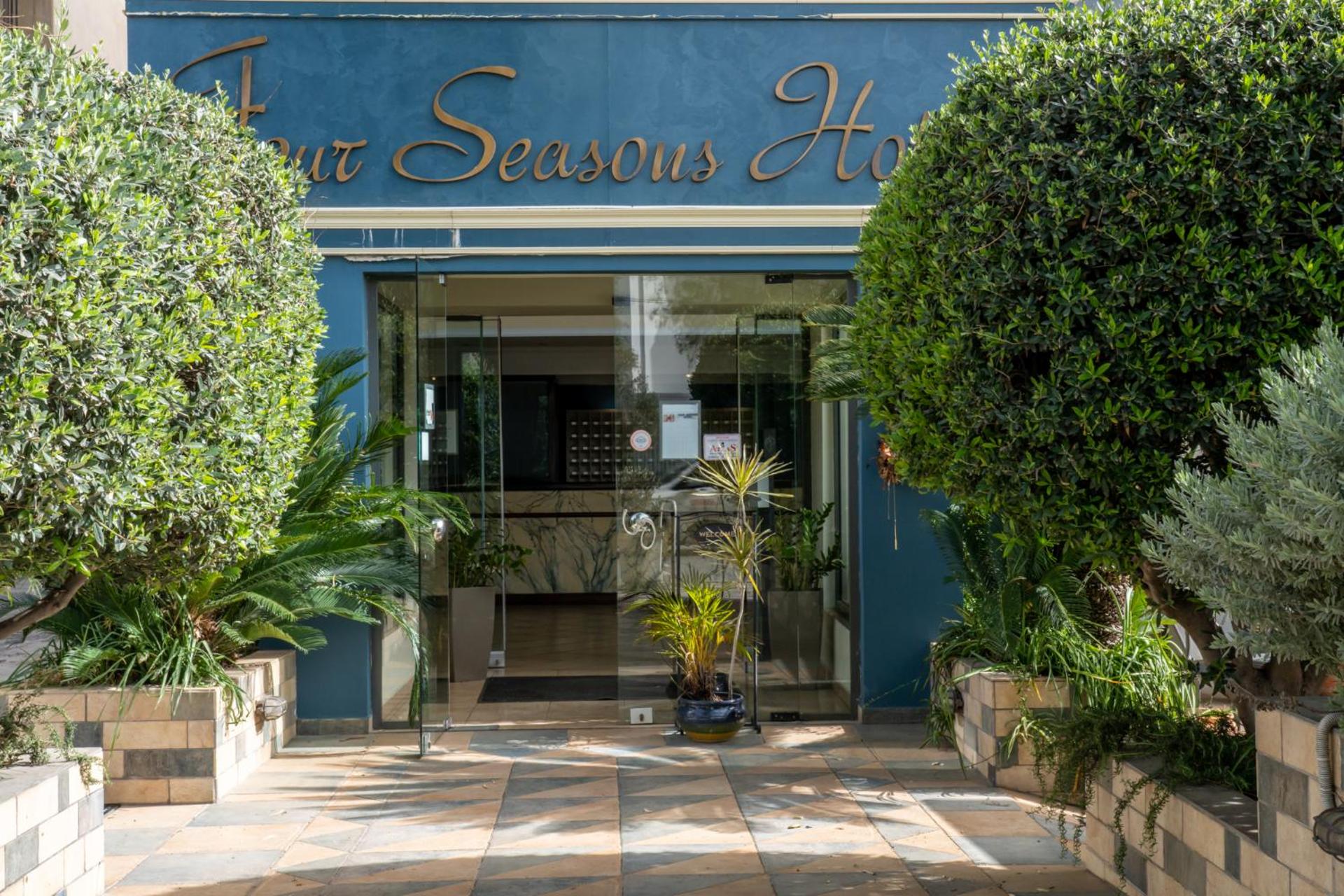 Four Seasons Hotel - Photo 60