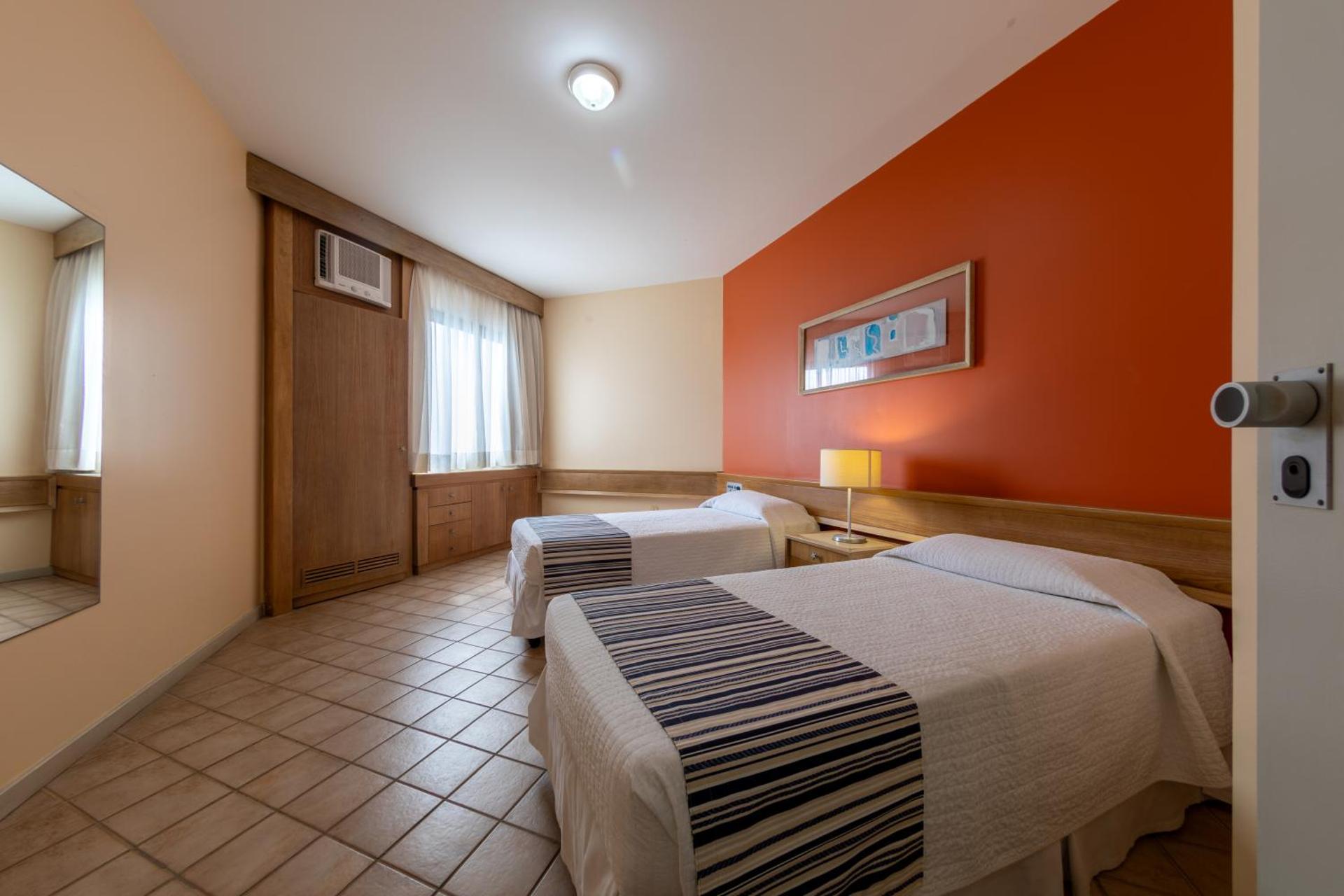 Ingleses Praia Hotel - Photo 58