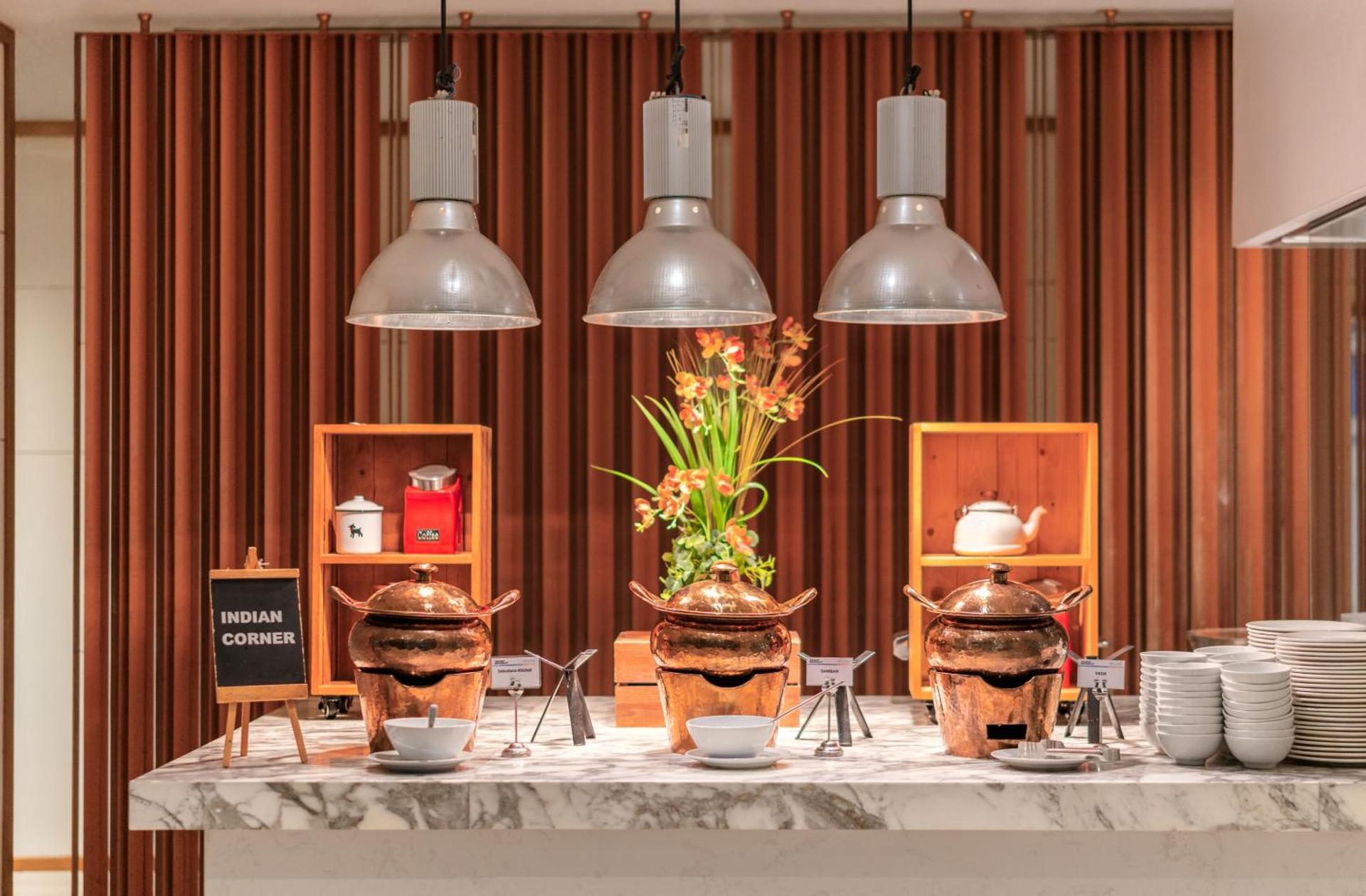 A-One New Wing Hotel - Photo 15