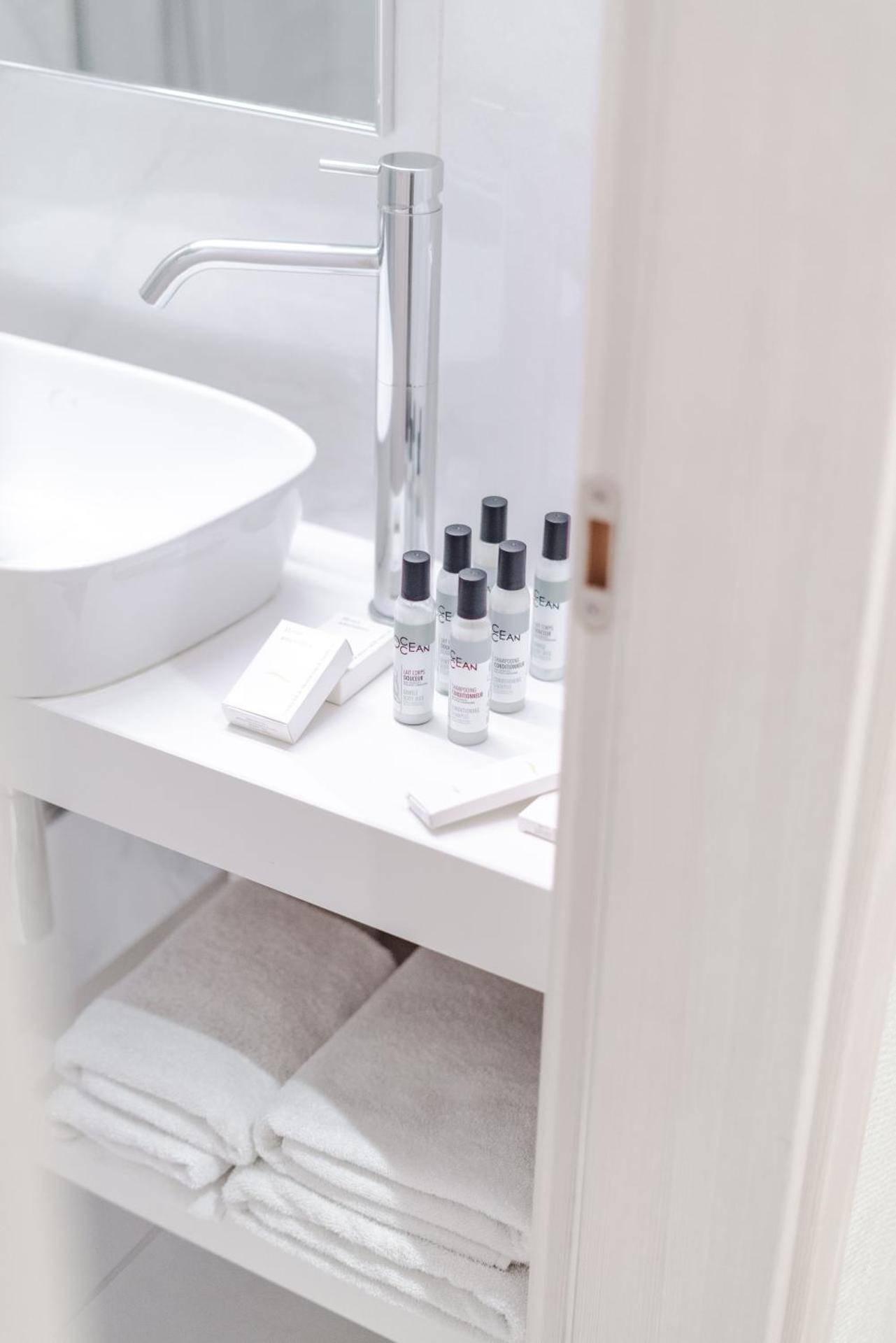 Athens Cypria Hotel - Photo 53