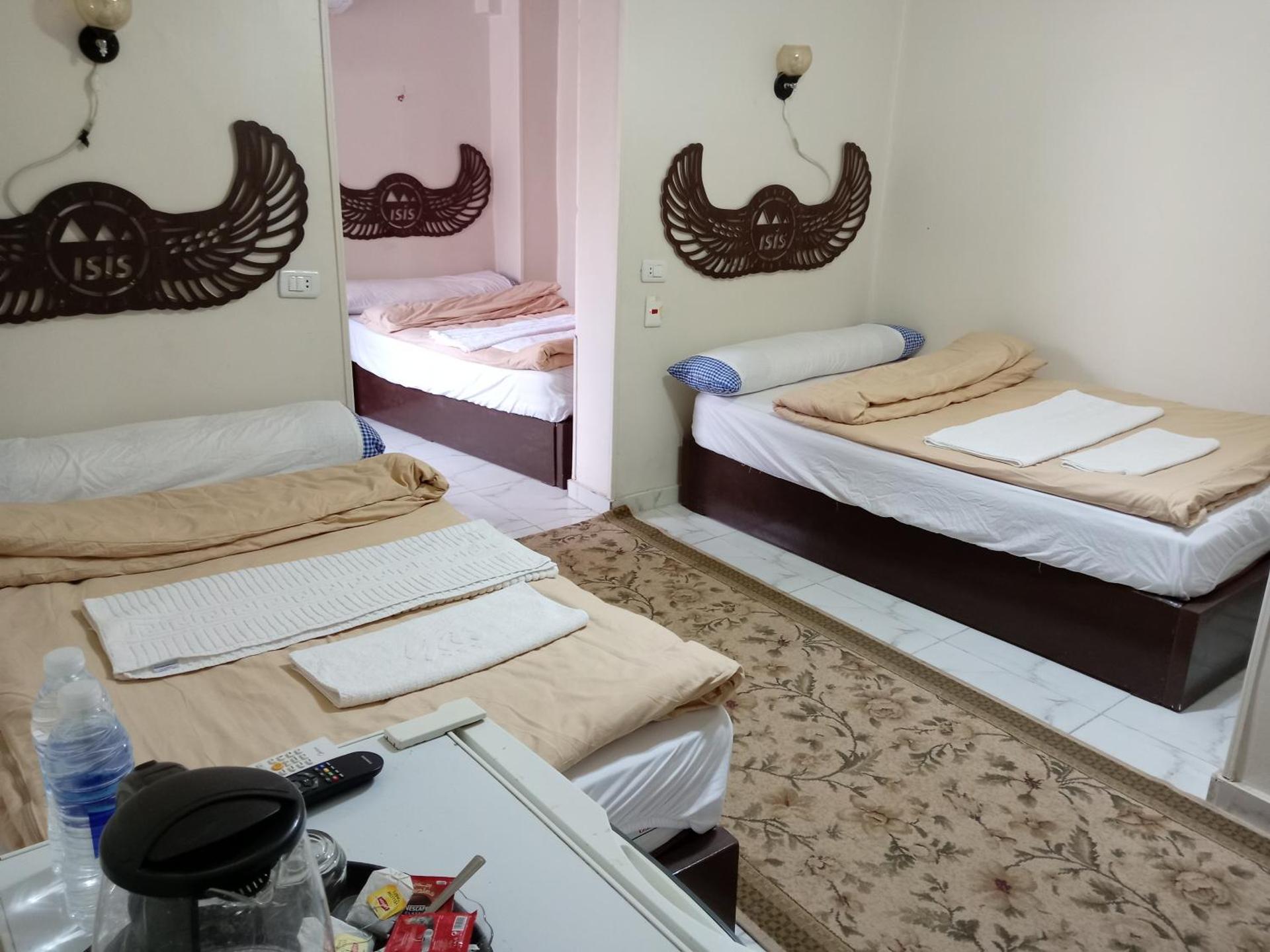 Grensha Pyramids inn - Photo 20