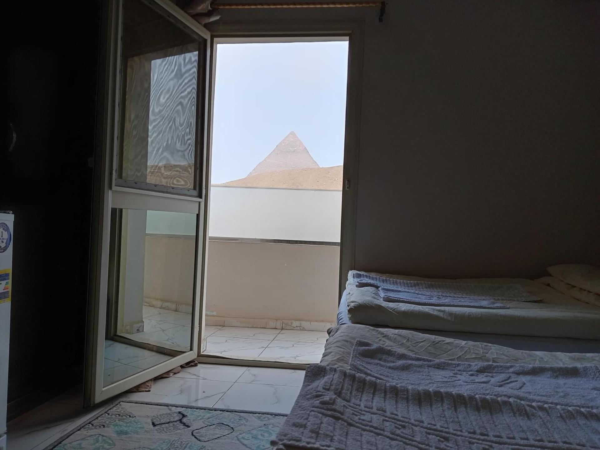 Grensha Pyramids inn - Photo 13