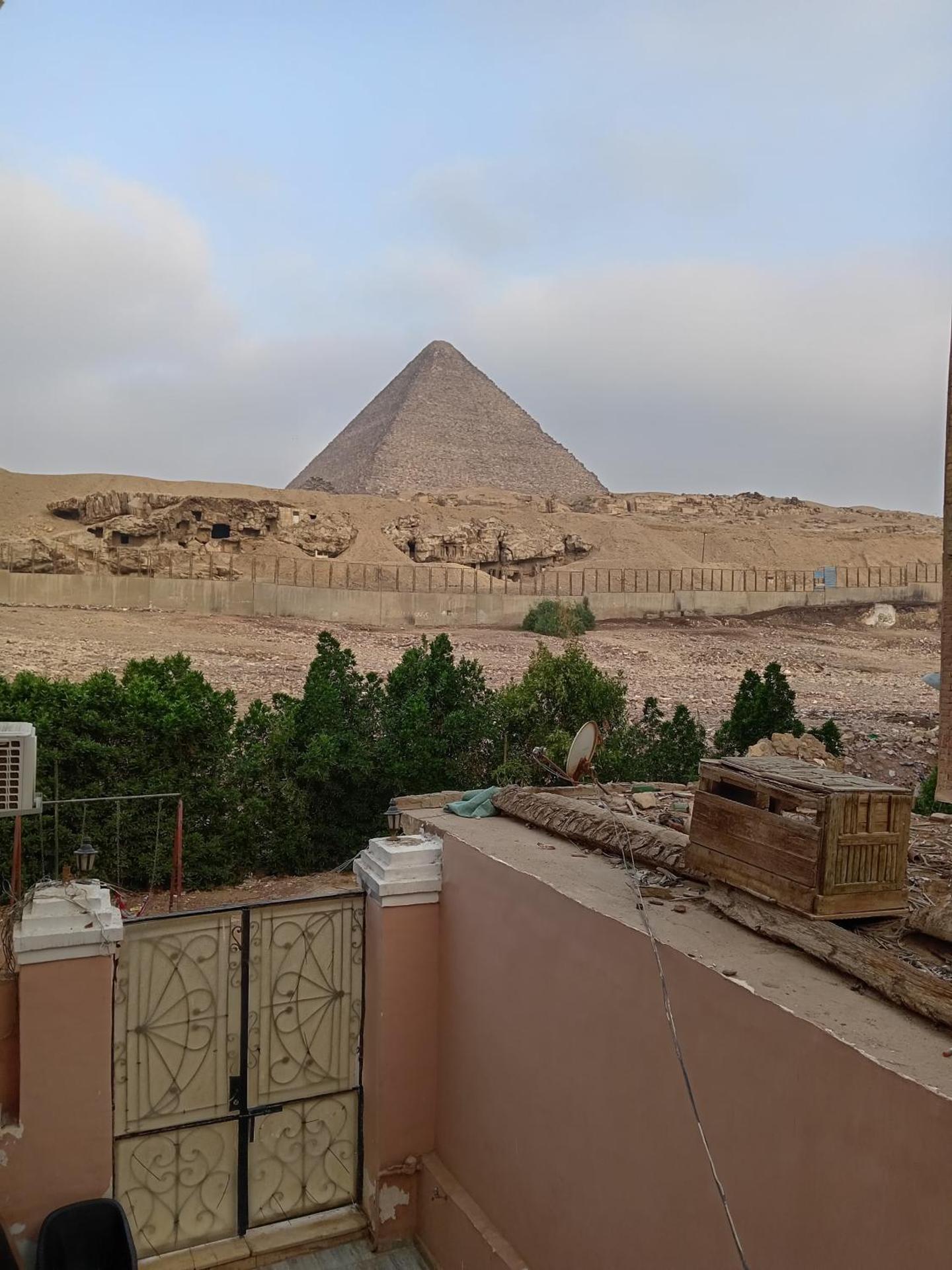 Grensha Pyramids inn - Photo 71