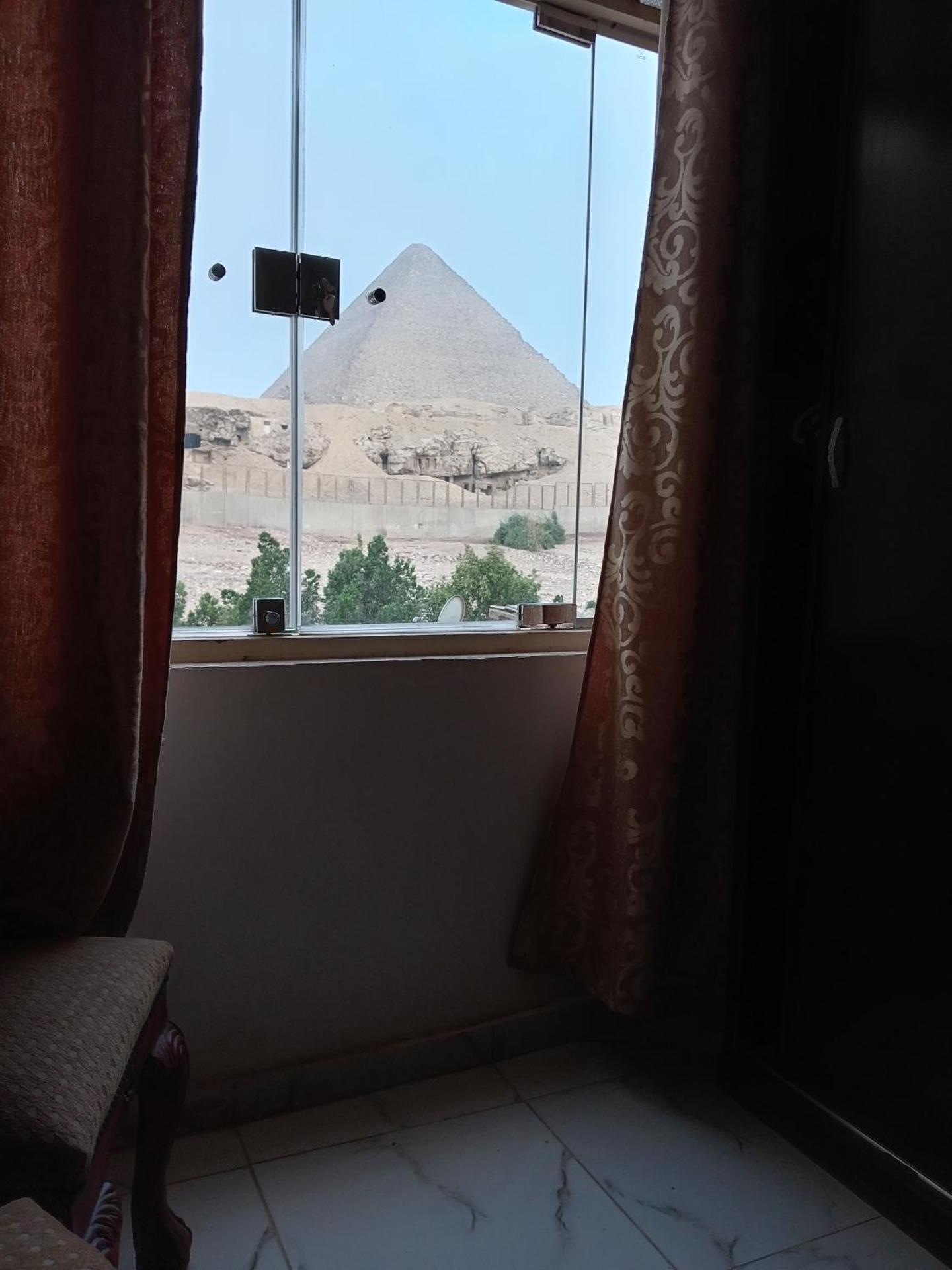 Grensha Pyramids inn - Photo 44