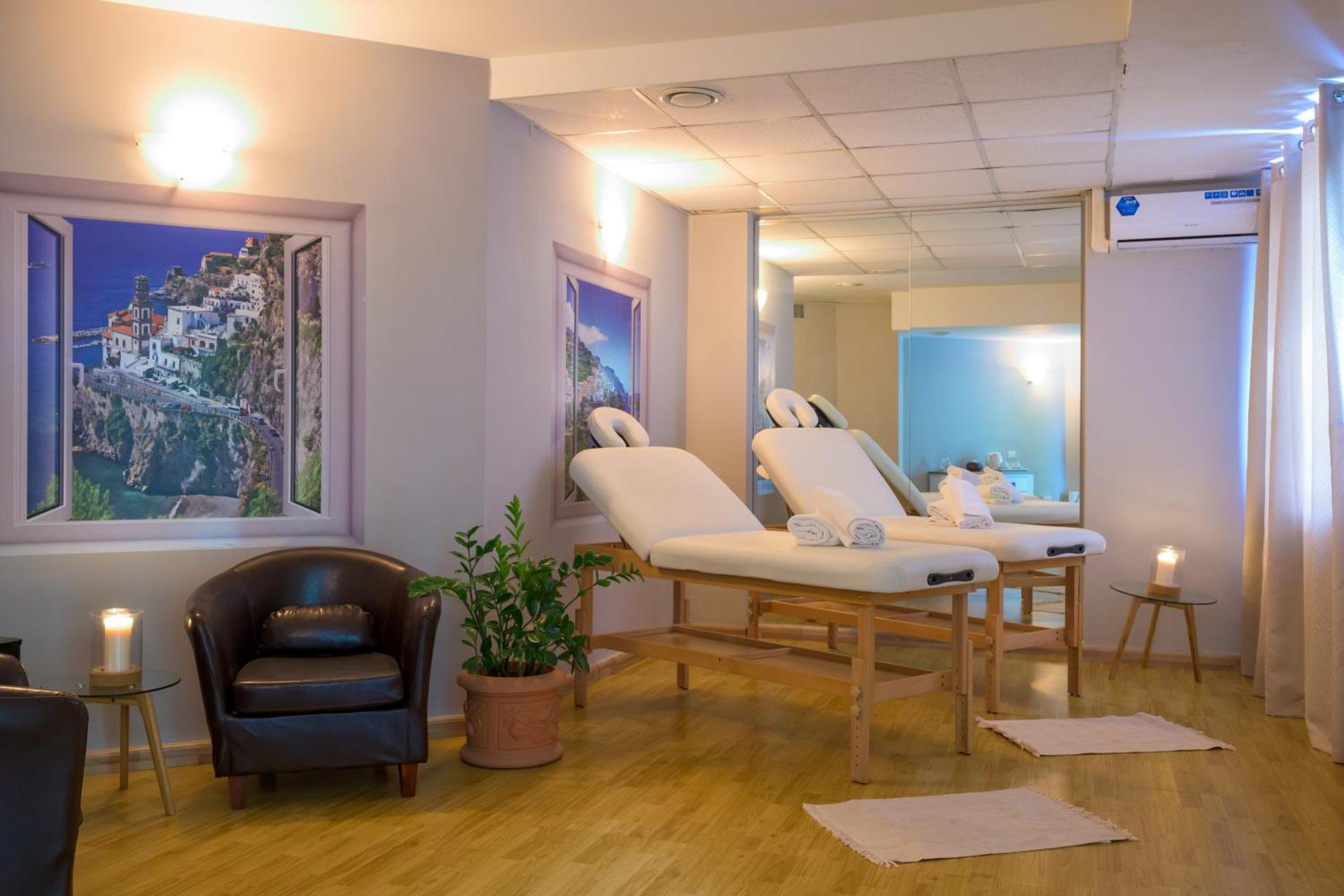 Hotel Centro Congressi Polo Nautico - Photo 82