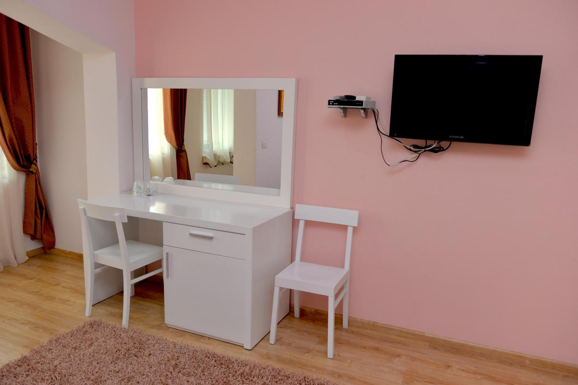 Hotel & Restaurant White City - Photo 31